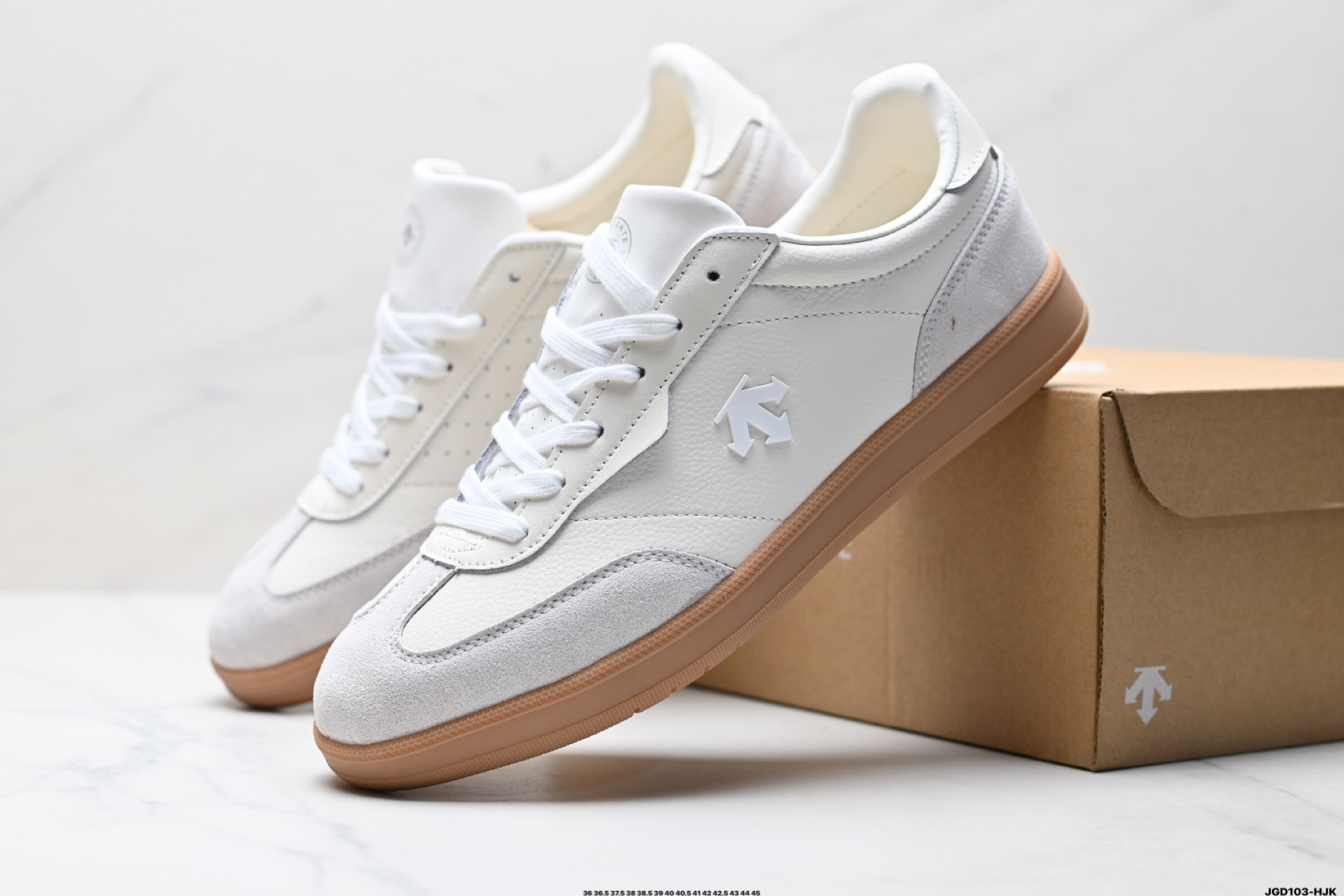 190 迪桑特DESCENTE CHRON COURT SB 复古轻质 耐磨低帮 生活休闲鞋 D5291LSN53-Chinese UA Cheap High Quatity Brand Clothes Bags handbags Sneakers wholesale wholesaler seller from China Factory suppliers Fashion Clothing Shoes best Quality Beautiful Price 190 迪桑特DESCENTE CHRON COURT SB 复古轻质 耐磨低帮 生活休闲鞋 D5291LSN53