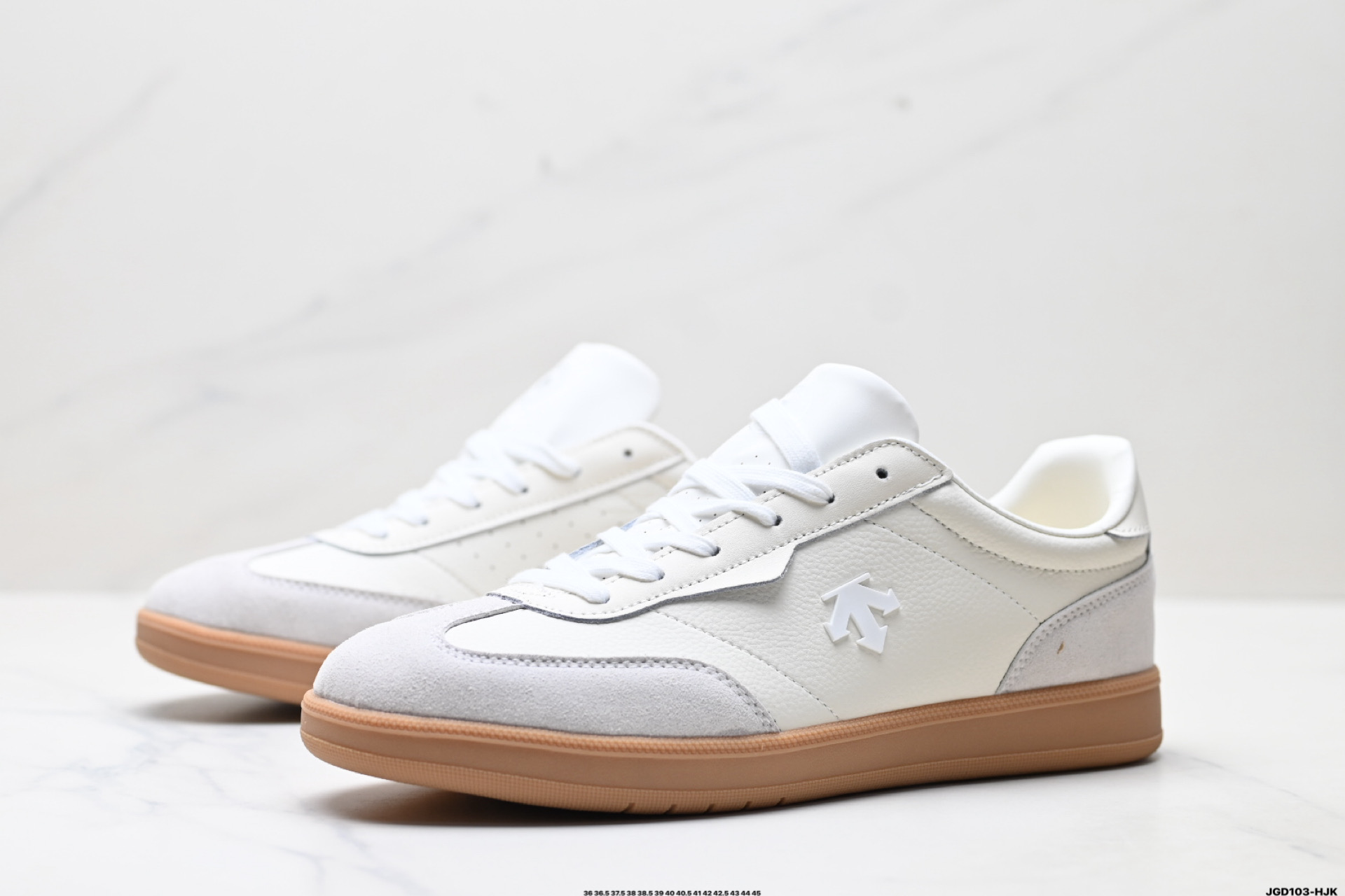 190 迪桑特DESCENTE CHRON COURT SB 复古轻质 耐磨低帮 生活休闲鞋 D5291LSN53-Chinese UA Cheap High Quatity Brand Clothes Bags handbags Sneakers wholesale wholesaler seller from China Factory suppliers Fashion Clothing Shoes best Quality Beautiful Price 190 迪桑特DESCENTE CHRON COURT SB 复古轻质 耐磨低帮 生活休闲鞋 D5291LSN53