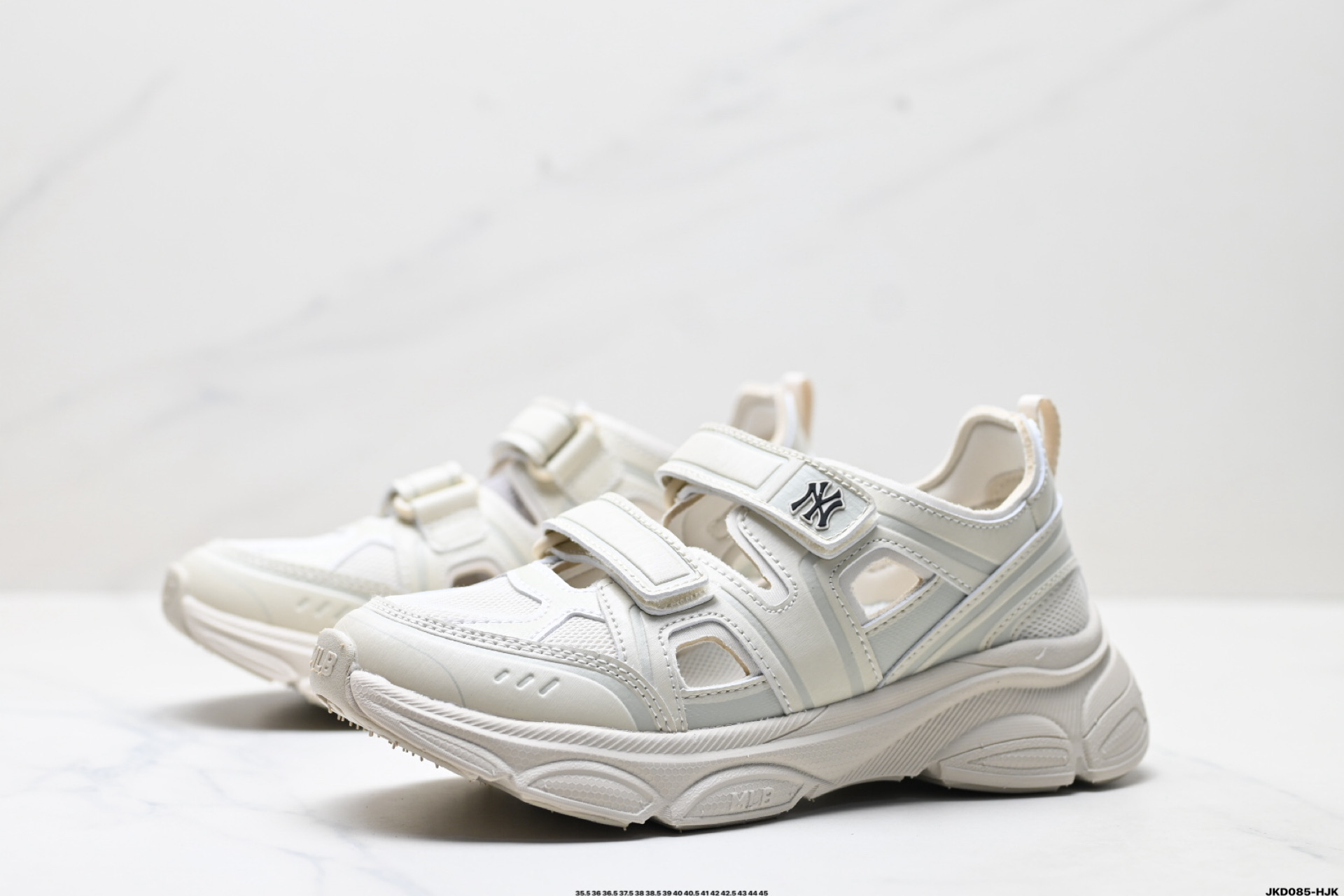 170 MLB Winner Chunky Mask 百搭舒适休闲潮流运动厚底增高防滑耐磨 低帮凉鞋 3ASDACE53-Chinese UA Cheap High Quatity Brand Clothes Bags handbags Sneakers wholesale wholesaler seller from China Factory suppliers Fashion Clothing Shoes best Quality Beautiful Price 170 MLB Winner Chunky Mask 百搭舒适休闲潮流运动厚底增高防滑耐磨 低帮凉鞋 3ASDACE53