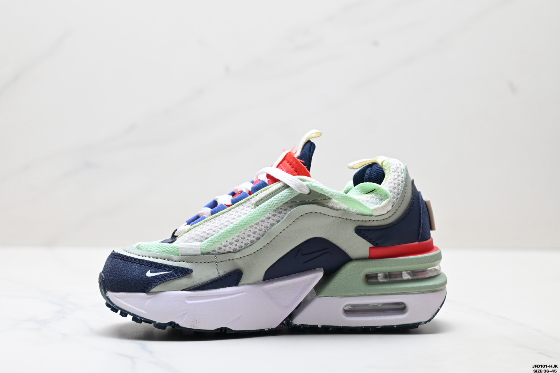 💰170
公司级✅Nike Air Max Furyosa 耐克 气垫舒适缓震跑步鞋
采用全新版型设计融入鞋款缤纷美学的同时不失当今Nike鞋款的出众舒适度 其柔软质感鞋口结合加衬鞋舌 为双足带来全天候的舒适支撑体验 后跟则搭载了偏移式层叠AirMax缓震配置 塑就轻松脚感 此外 另有双重系带系统加持
货号:CZ4149-200
尺码:36-45
ID:JED101-HJK