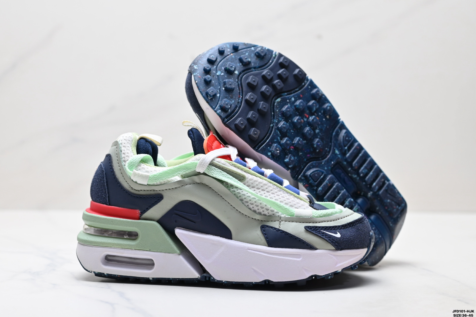 💰170
公司级✅Nike Air Max Furyosa 耐克 气垫舒适缓震跑步鞋
采用全新版型设计融入鞋款缤纷美学的同时不失当今Nike鞋款的出众舒适度 其柔软质感鞋口结合加衬鞋舌 为双足带来全天候的舒适支撑体验 后跟则搭载了偏移式层叠AirMax缓震配置 塑就轻松脚感 此外 另有双重系带系统加持
货号:CZ4149-200
尺码:36-45
ID:JED101-HJK