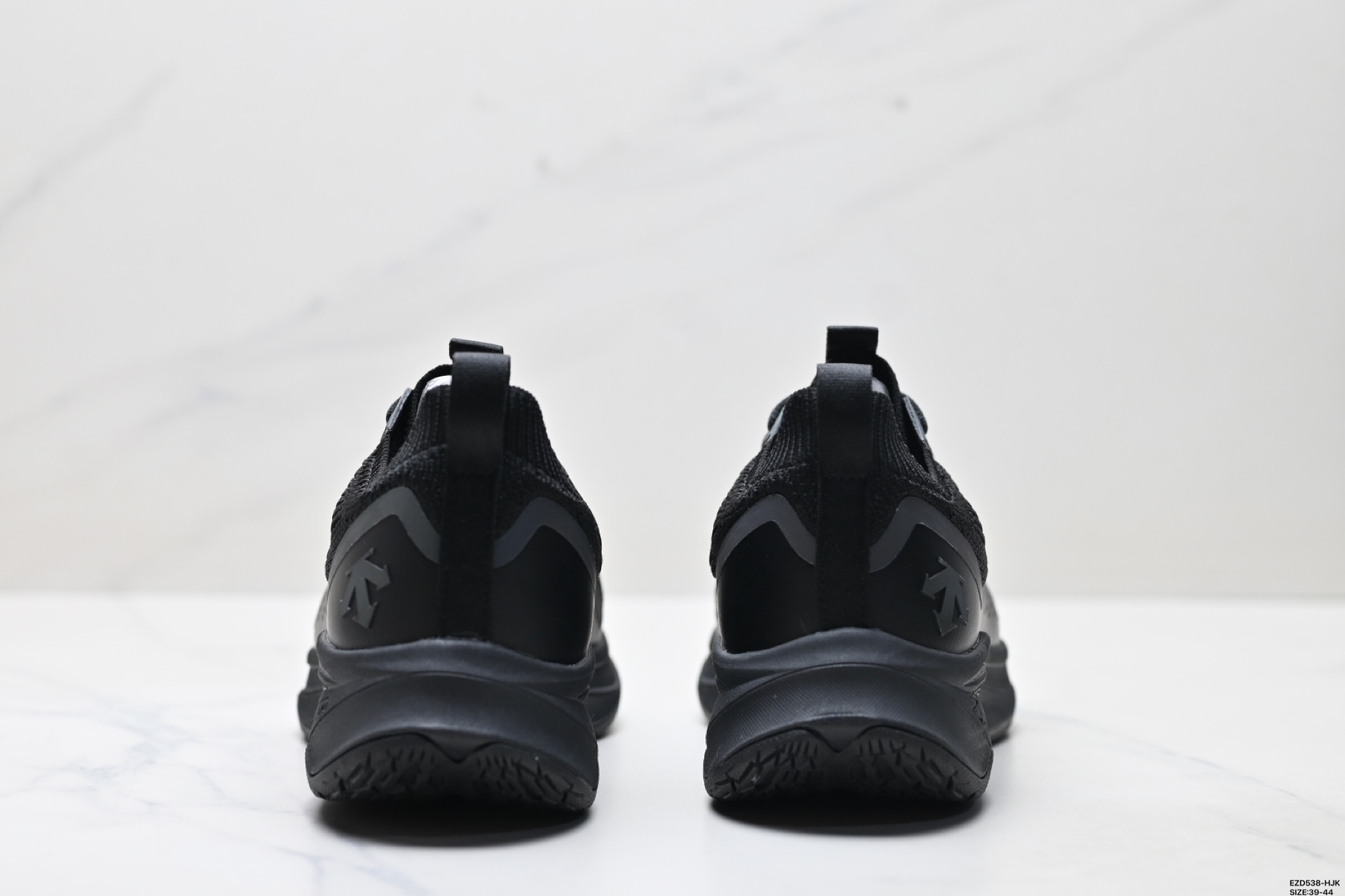 380 纯原迪桑特DESCENTE LAVITATE II KNIT 时尚防滑 低帮跑步鞋 D4131RRN05-Chinese UA Cheap High Quatity Brand Clothes Bags handbags Sneakers wholesale wholesaler seller from China Factory suppliers Fashion Clothing Shoes best Quality Beautiful Price 380 纯原迪桑特DESCENTE LAVITATE II KNIT 时尚防滑 低帮跑步鞋 D4131RRN05