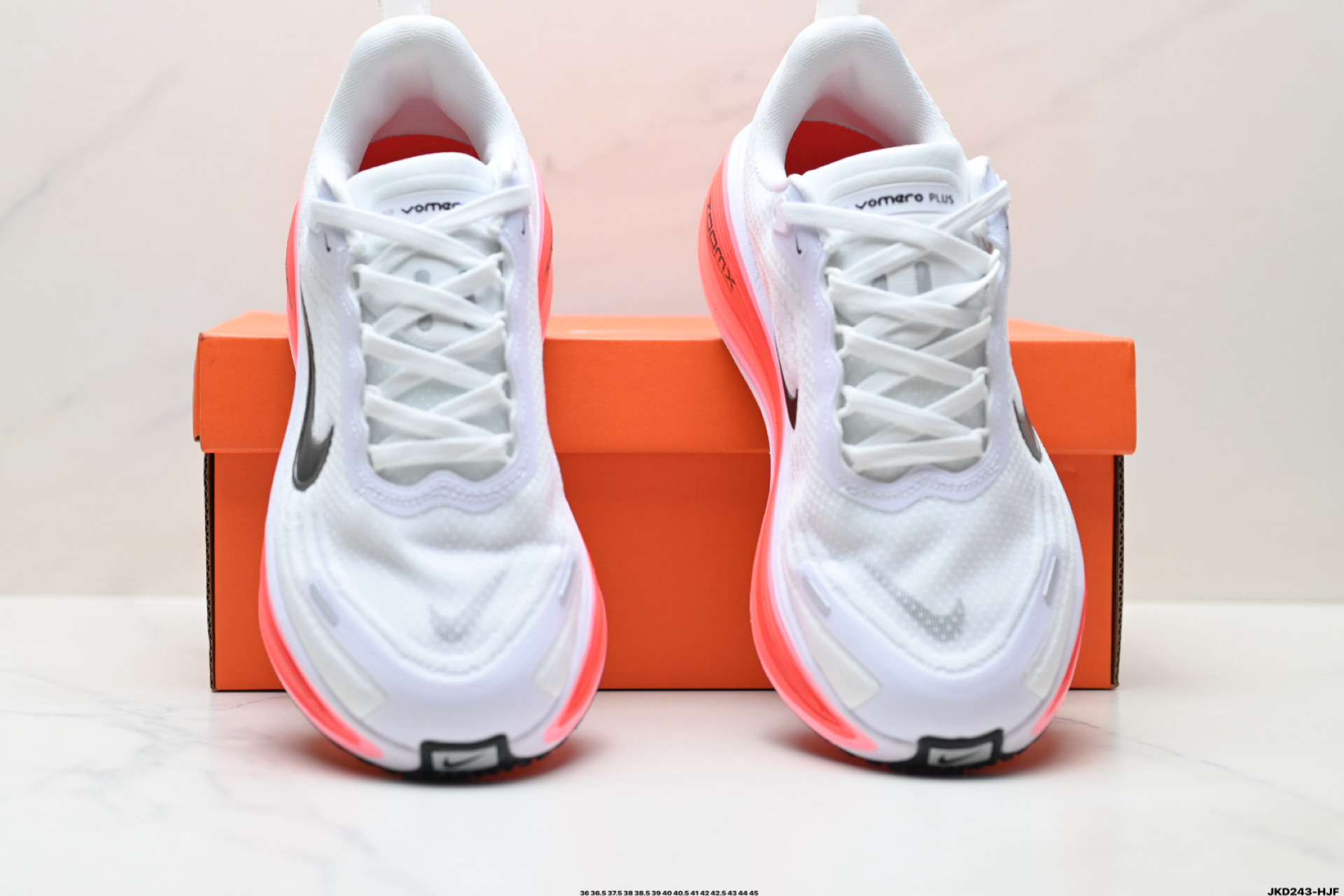 170 Nike VOMERO PLUS 耐克 舒适减震防滑 低帮跑步鞋 HV8150-100-Chinese UA Cheap High Quatity Brand Clothes Bags handbags Sneakers wholesale wholesaler seller from China Factory suppliers Fashion Clothing Shoes best Quality Beautiful Price 170 Nike VOMERO PLUS 耐克 舒适减震防滑 低帮跑步鞋 HV8150-100