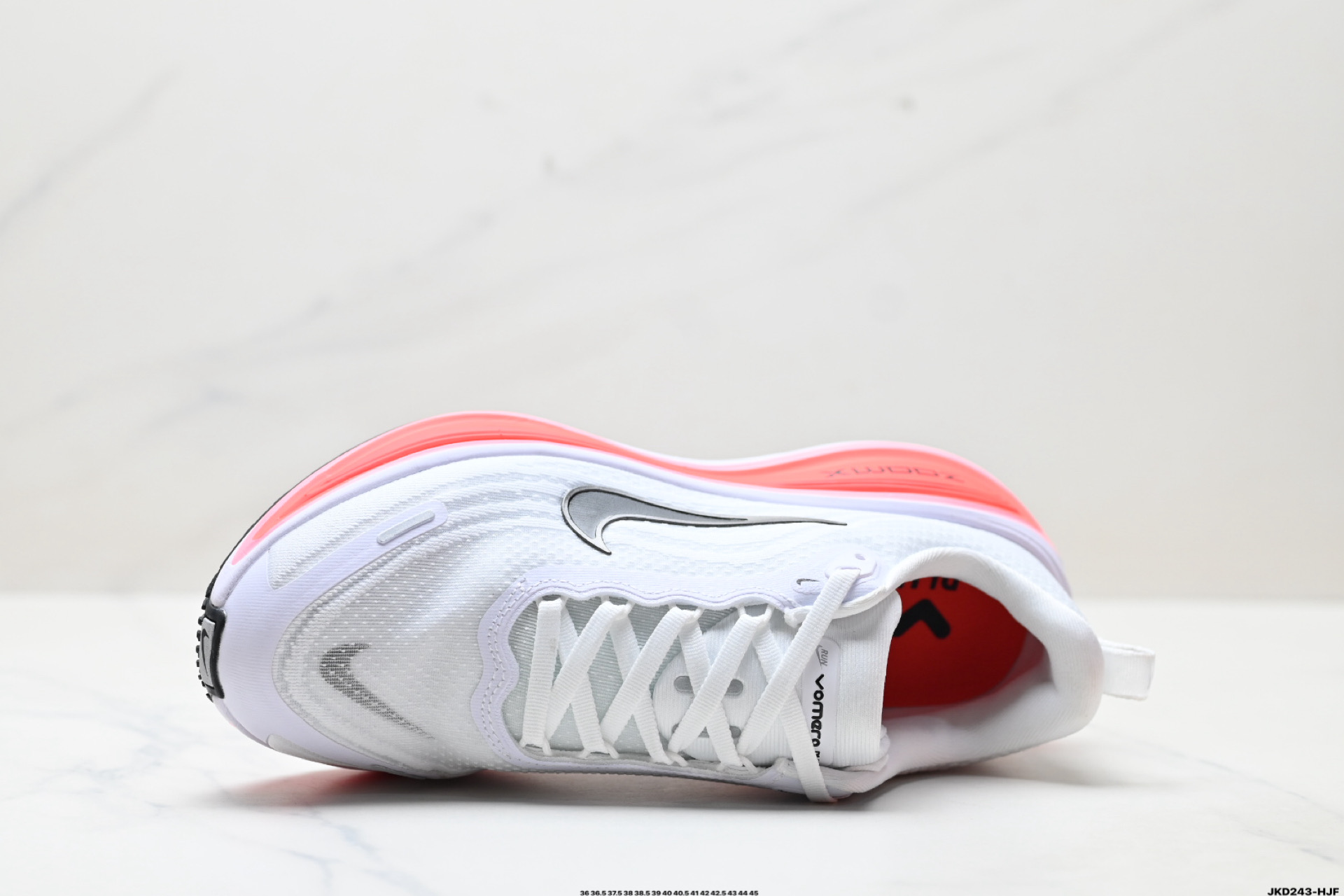 170 Nike VOMERO PLUS 耐克 舒适减震防滑 低帮跑步鞋 HV8150-100-Chinese UA Cheap High Quatity Brand Clothes Bags handbags Sneakers wholesale wholesaler seller from China Factory suppliers Fashion Clothing Shoes best Quality Beautiful Price 170 Nike VOMERO PLUS 耐克 舒适减震防滑 低帮跑步鞋 HV8150-100