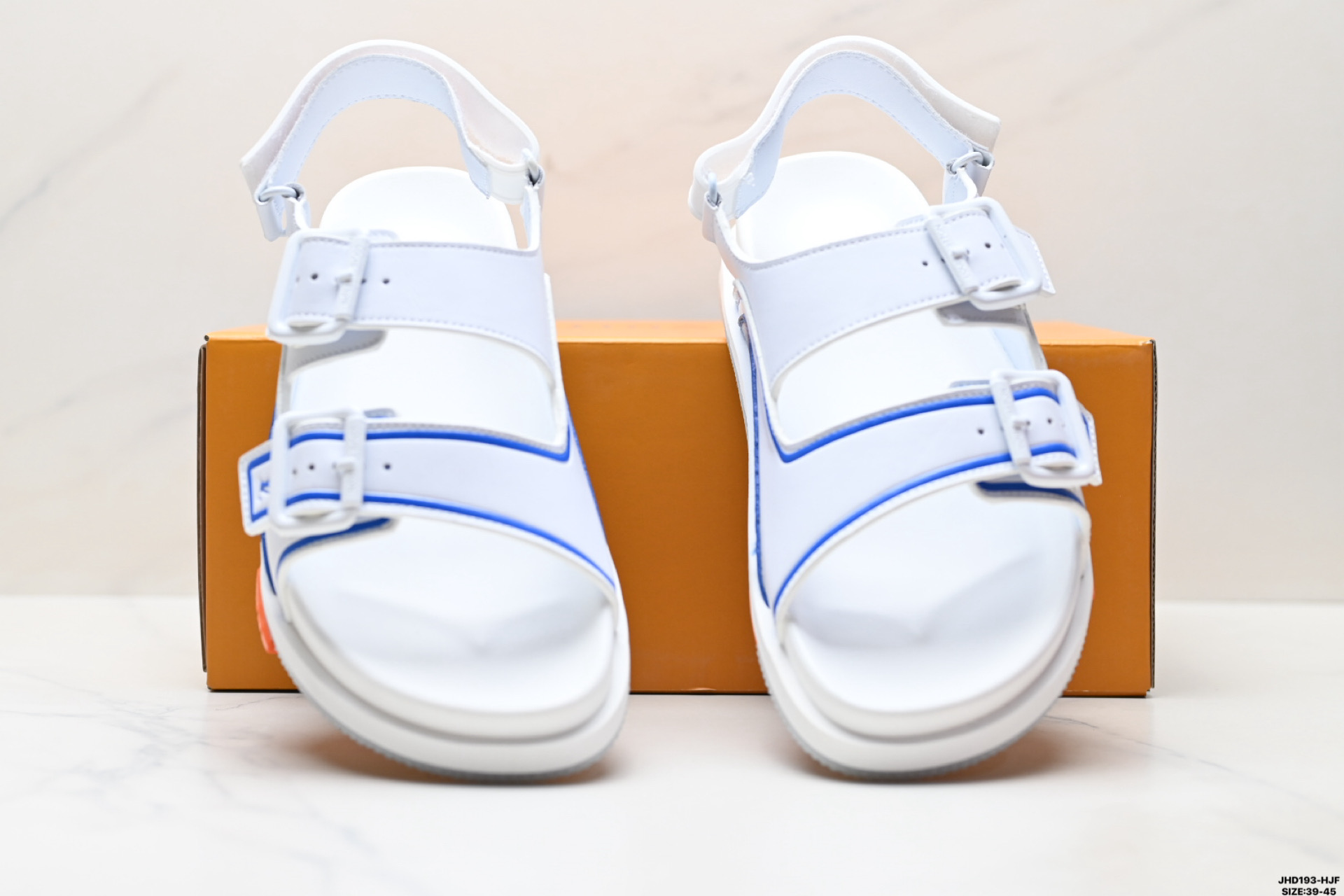 200 纯原Louis Vuitton Trainer 路易威登 舒适百搭 夏季厚底凉鞋 1A8ZLE-Chinese UA Cheap High Quatity Brand Clothes Bags handbags Sneakers wholesale wholesaler seller from China Factory suppliers Fashion Clothing Shoes best Quality Beautiful Price 200 纯原Louis Vuitton Trainer 路易威登 舒适百搭 夏季厚底凉鞋 1A8ZLE