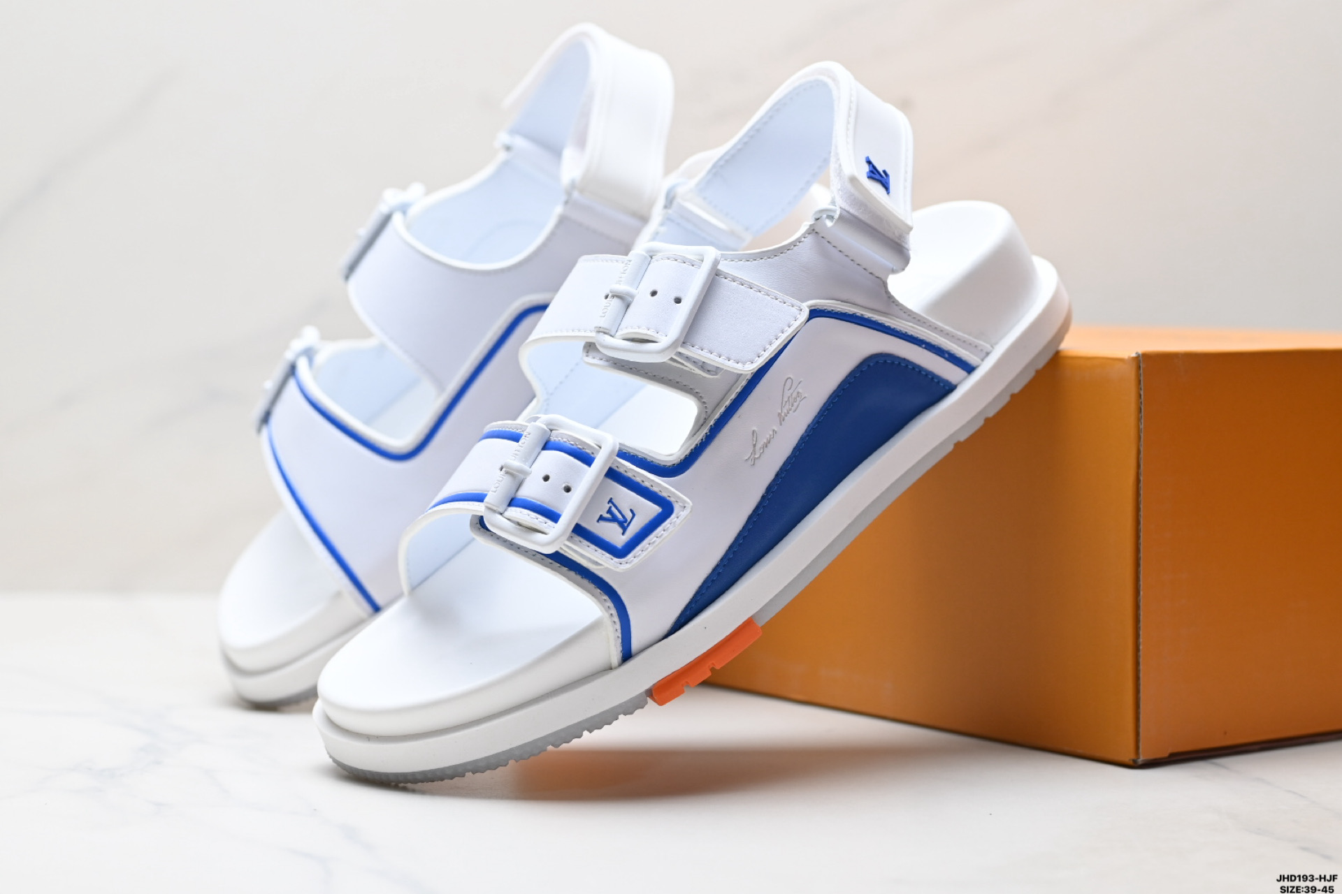 200 纯原Louis Vuitton Trainer 路易威登 舒适百搭 夏季厚底凉鞋 1A8ZLE-Chinese UA Cheap High Quatity Brand Clothes Bags handbags Sneakers wholesale wholesaler seller from China Factory suppliers Fashion Clothing Shoes best Quality Beautiful Price 200 纯原Louis Vuitton Trainer 路易威登 舒适百搭 夏季厚底凉鞋 1A8ZLE