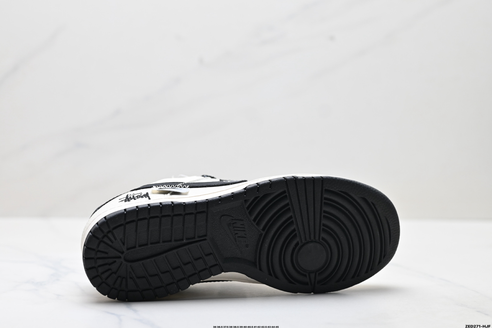 Nike Dunk Low Retro ‘DIY高端定制’耐克 低帮休闲运动板鞋 QW5839-018-莆田鞋,莆田鞋货源,高仿鞋,高仿鞋货源,安福档口,莆田高仿鞋,莆田鞋批发,高仿鞋批发,莆田高仿运动鞋,高仿运动鞋,莆田运动鞋 Nike Dunk Low Retro ‘DIY高端定制’耐克 低帮休闲运动板鞋 QW5839-018