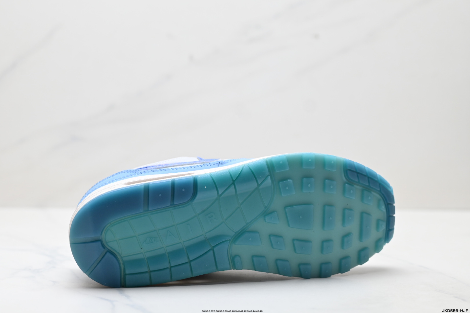 170 Nike Air Max 1 耐克气垫 缓震 耐磨运动鞋 DR0448-100