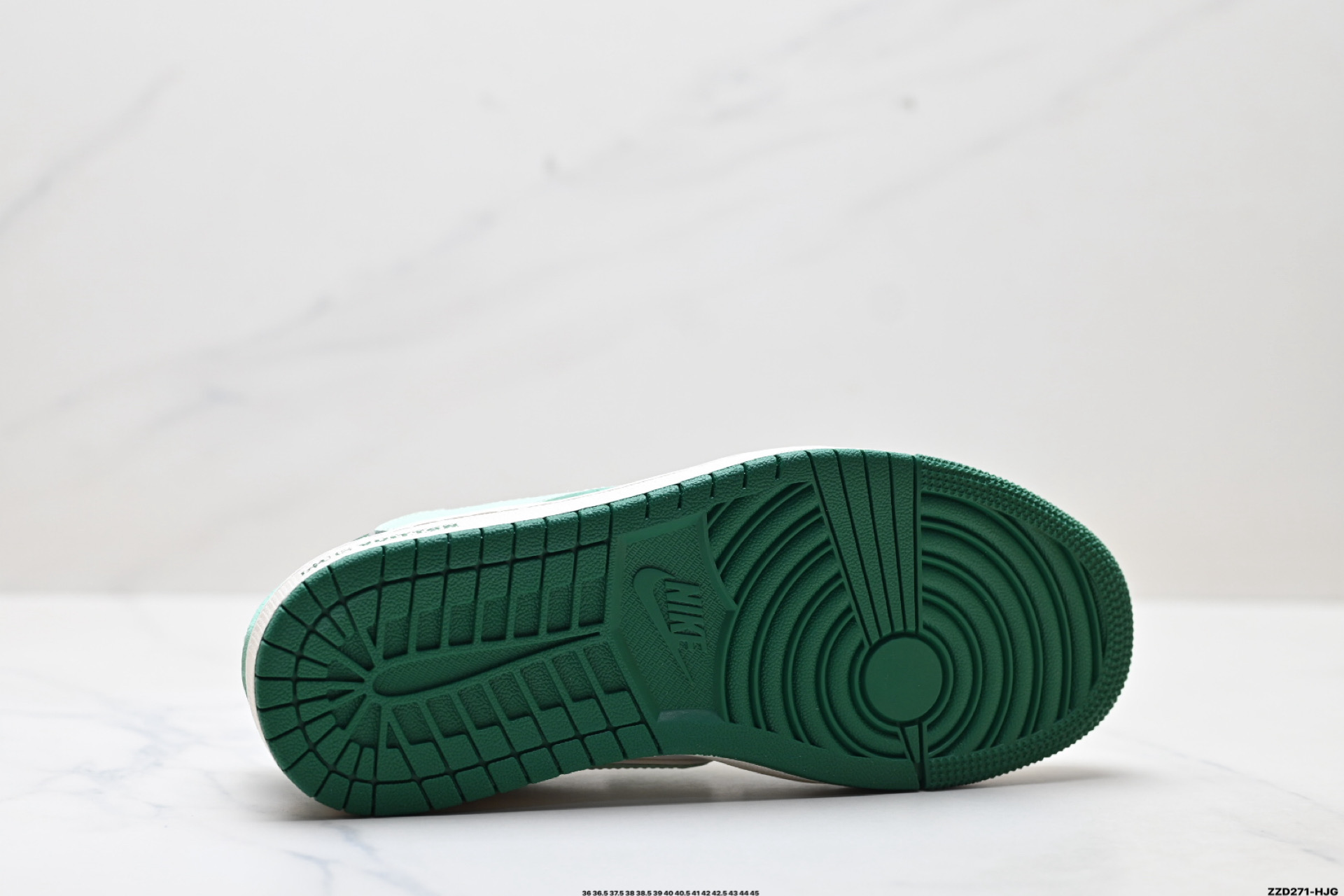 260 Nike Air Jordan 1 x Travis Scott AJ1倒勾 乔一倒钩 ‘DIY’定制 耐克 低帮文化篮球鞋 HS8068-039-Chinese UA Cheap High Quatity Brand Clothes Bags handbags Sneakers wholesale wholesaler seller from China Factory suppliers Fashion Clothing Shoes best Quality Beautiful Price 260 Nike Air Jordan 1 x Travis Scott AJ1倒勾 乔一倒钩 ‘DIY’定制 耐克 低帮文化篮球鞋 HS8068-039