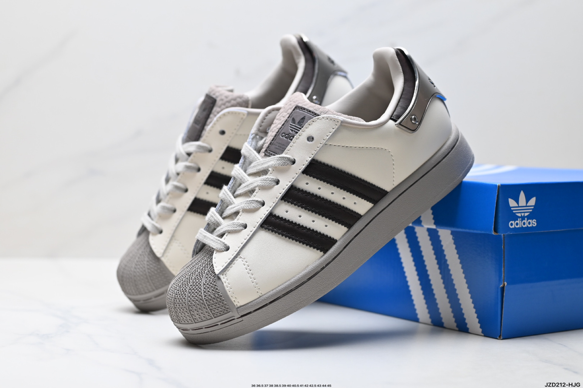 150 SUPERSTAR II经典贝壳头运动板鞋男女新款adidas阿迪达斯三叶草 adidas Superstar运动鞋 JQ6250-Chinese UA Cheap High Quatity Brand Clothes Bags handbags Sneakers wholesale wholesaler seller from China Factory suppliers Fashion Clothing Shoes best Quality Beautiful Price 150 SUPERSTAR II经典贝壳头运动板鞋男女新款adidas阿迪达斯三叶草 adidas Superstar运动鞋 JQ6250