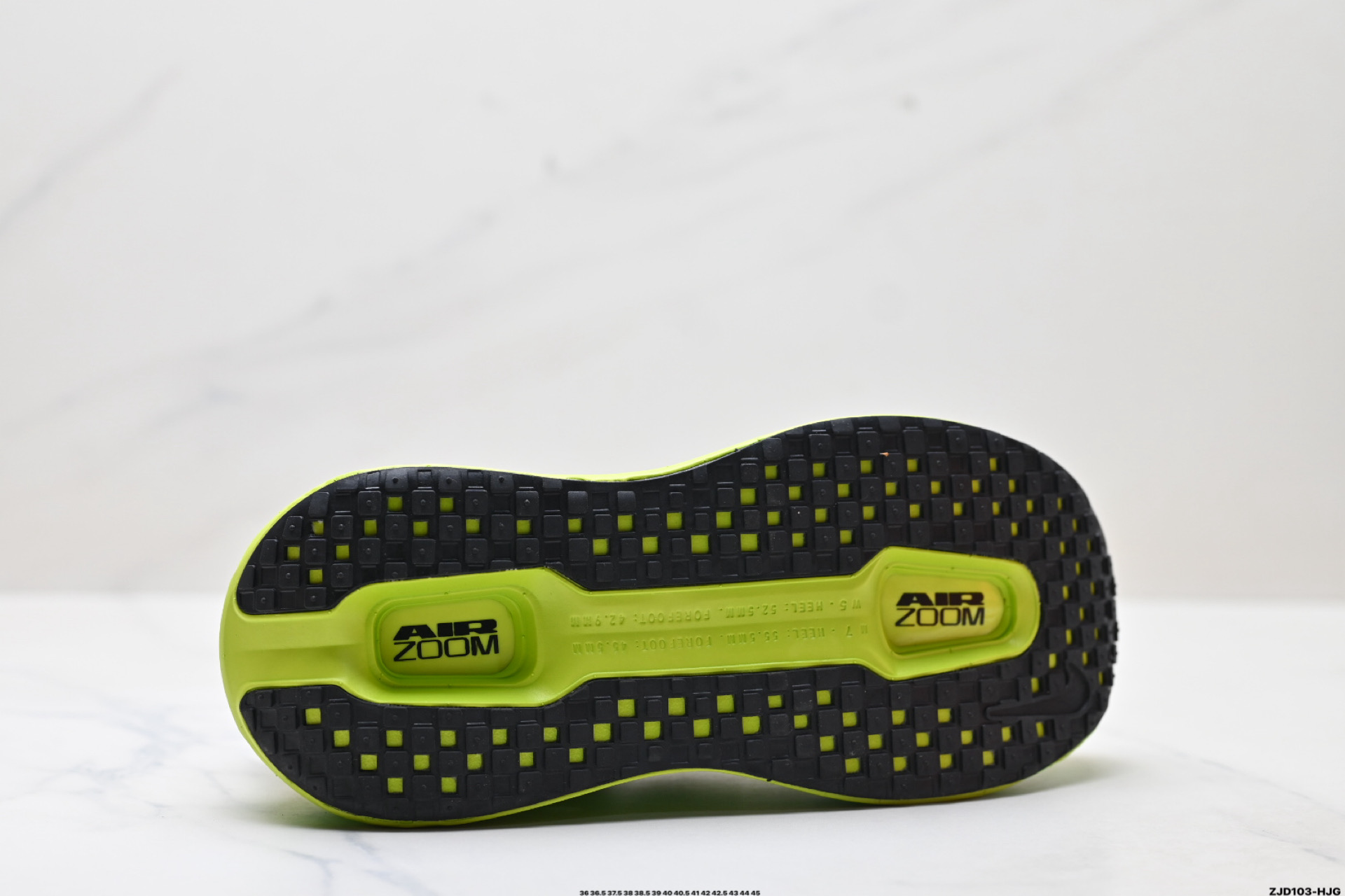 250 Nike VOMERO PREMIUM 耐克 舒适减震防滑 低帮跑步鞋 HQ2050-558-Chinese UA Cheap High Quatity Brand Clothes Bags handbags Sneakers wholesale wholesaler seller from China Factory suppliers Fashion Clothing Shoes best Quality Beautiful Price 250 Nike VOMERO PREMIUM 耐克 舒适减震防滑 低帮跑步鞋 HQ2050-558