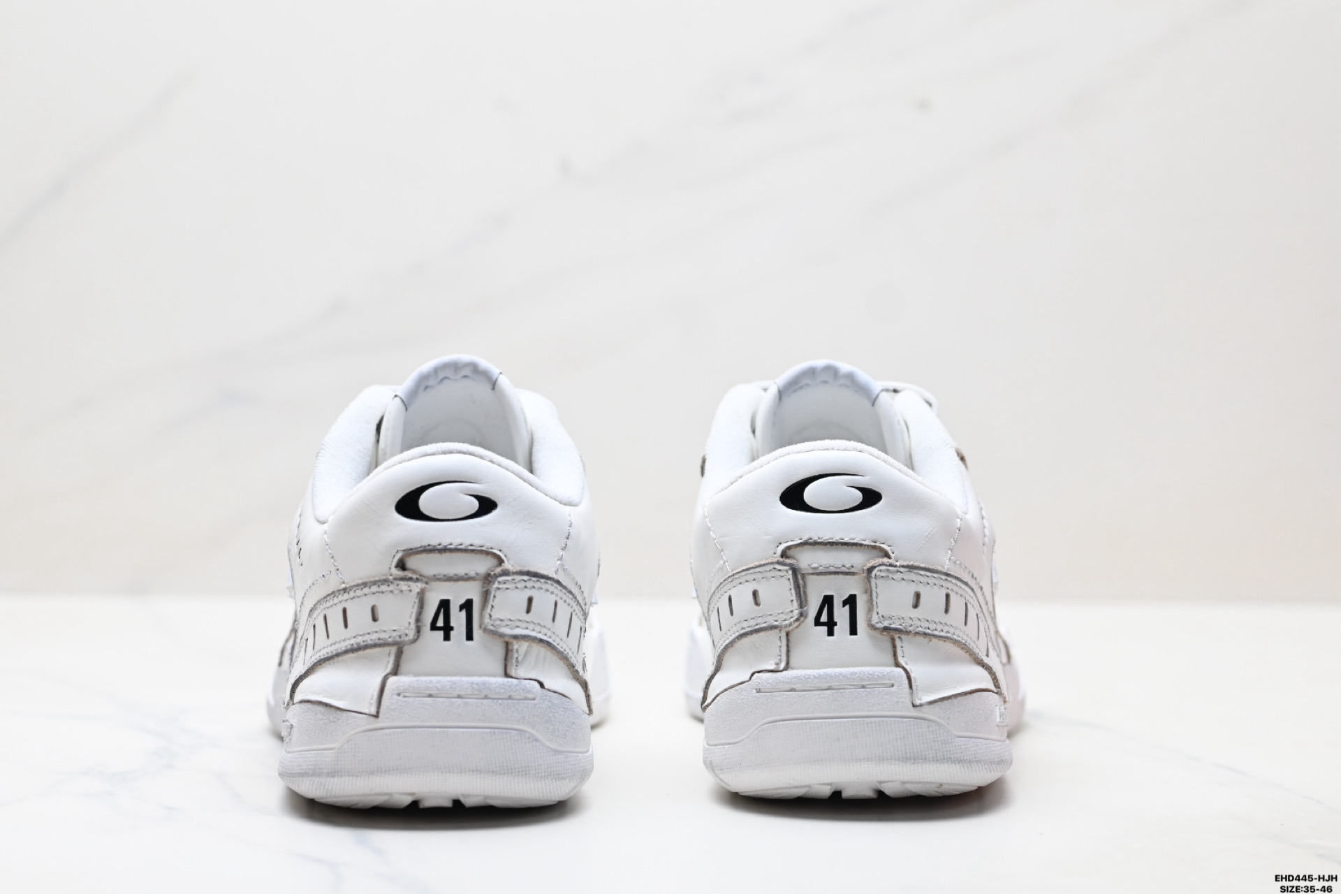 430 Balenciaga巴黎世家 Hamptons Worn-Out 圆头系带做旧低帮板鞋 841765 WURS 9000