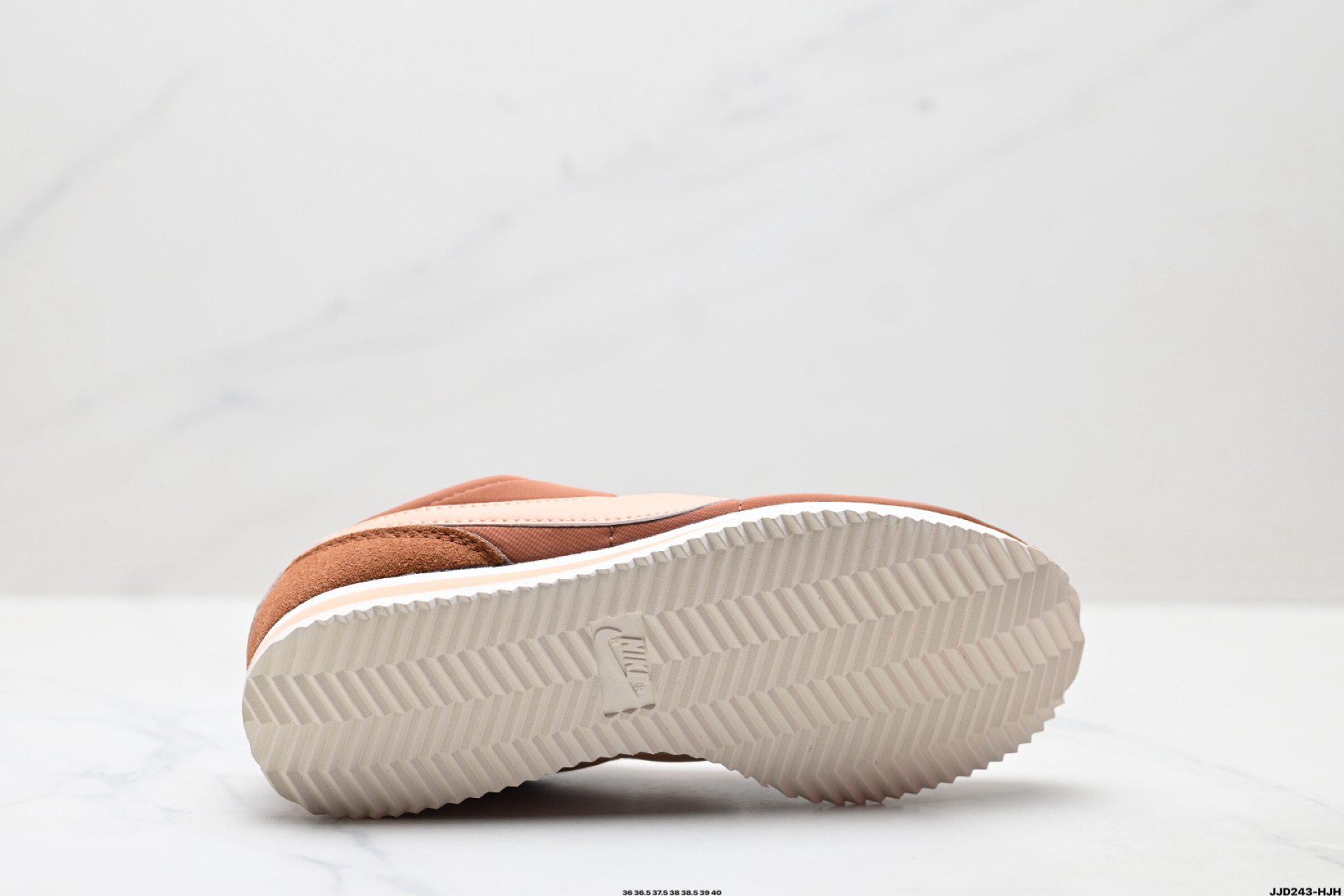 140 Nike Classic Cortez 耐克经典轻便舒适男子阿甘鞋休闲跑步鞋运动鞋 DZ2795-202