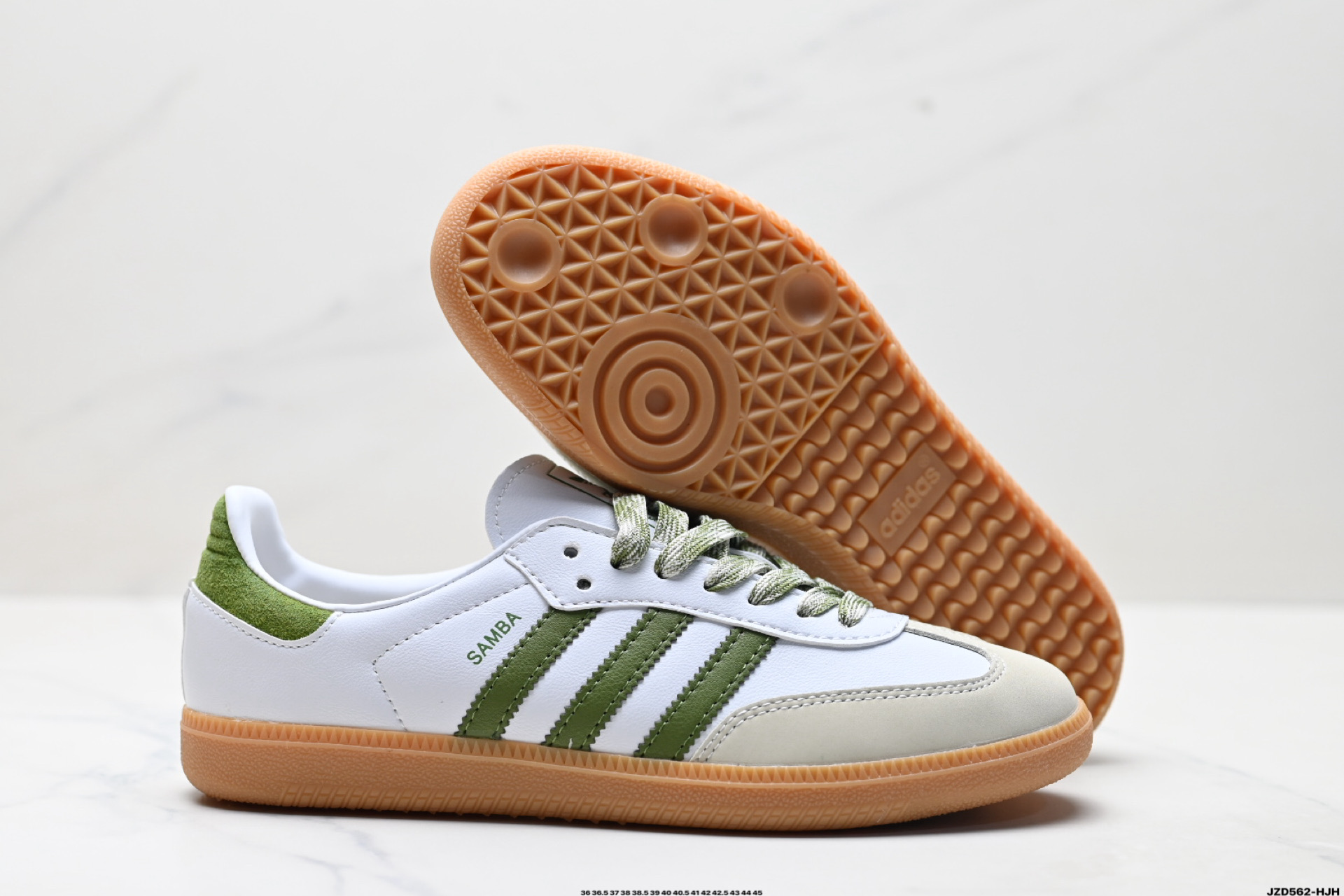 150 Adidas Originals Samba OG 桑巴舞系列 阿迪达斯 三叶草 绅士德训足球风百搭低帮休闲运动板鞋 JS1352