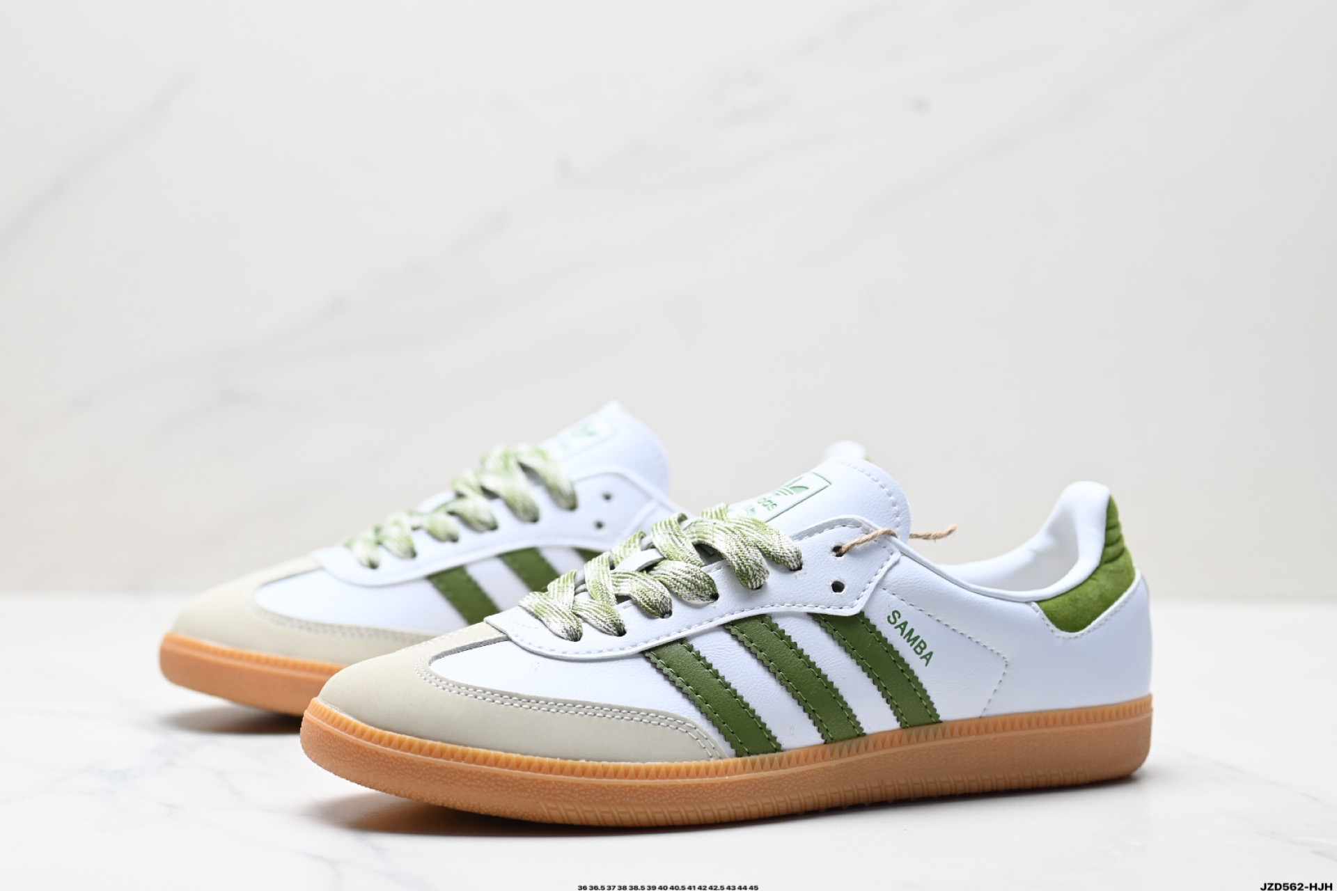 150 Adidas Originals Samba OG 桑巴舞系列 阿迪达斯 三叶草 绅士德训足球风百搭低帮休闲运动板鞋 JS1352