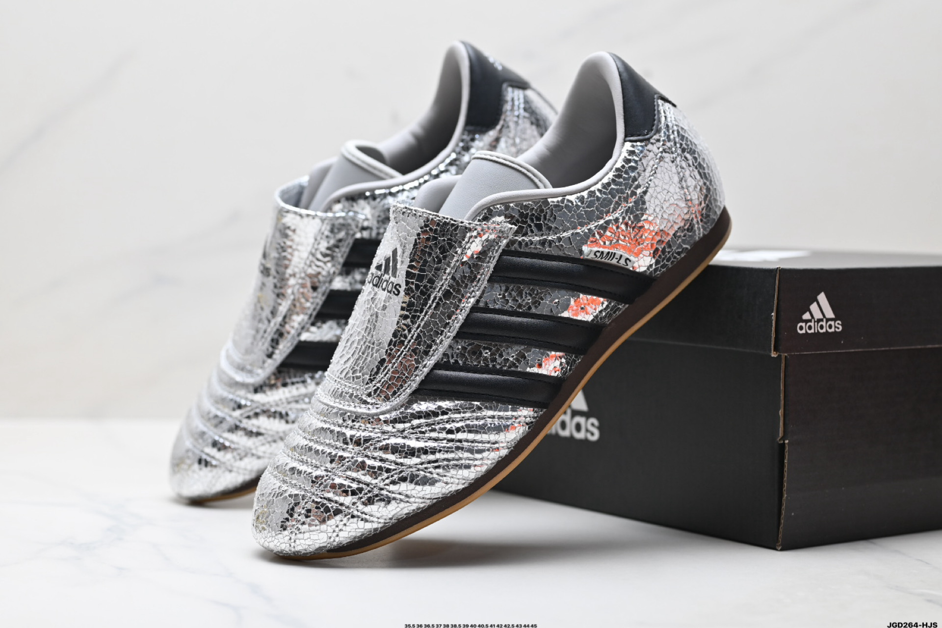 190 Adidas Originals Taekwondo 阿迪达斯 运动舒适 防滑耐磨包裏性低帮 训练鞋 JH9664-Chinese UA Cheap High Quatity Brand Clothes Bags handbags Sneakers wholesale wholesaler seller from China Factory suppliers Fashion Clothing Shoes best Quality Beautiful Price 190 Adidas Originals Taekwondo 阿迪达斯 运动舒适 防滑耐磨包裏性低帮 训练鞋 JH9664