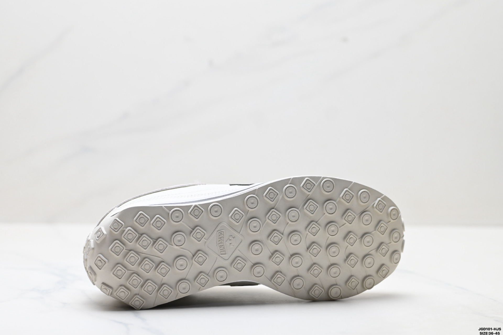 190 迪桑特DESCENTE CHRON RACER 舒适百搭 防滑耐磨 低帮 生活休闲鞋 SP353LCR76-Chinese UA Cheap High Quatity Brand Clothes Bags handbags Sneakers wholesale wholesaler seller from China Factory suppliers Fashion Clothing Shoes best Quality Beautiful Price 190 迪桑特DESCENTE CHRON RACER 舒适百搭 防滑耐磨 低帮 生活休闲鞋 SP353LCR76