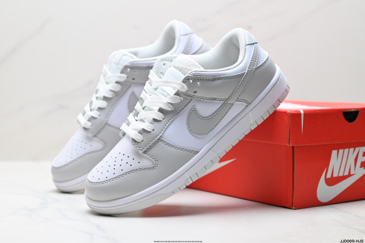 Nike Dunk Low Retro: Classic Style, Modern Comfort - Available Now! 1 Nike Dunk Low Retro: Classic Style, Modern Comfort – Available Now!