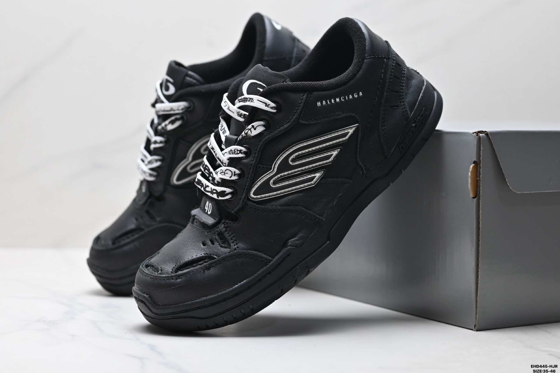 430 Balenciaga巴黎世家 Hamptons Worn-Out 圆头系带做旧低帮板鞋 841765 WCURB 1000-Chinese UA Cheap High Quatity Brand Clothes Bags handbags Sneakers wholesale wholesaler seller from China Factory suppliers Fashion Clothing Shoes best Quality Beautiful Price 430 Balenciaga巴黎世家 Hamptons Worn-Out 圆头系带做旧低帮板鞋 841765 WCURB 1000