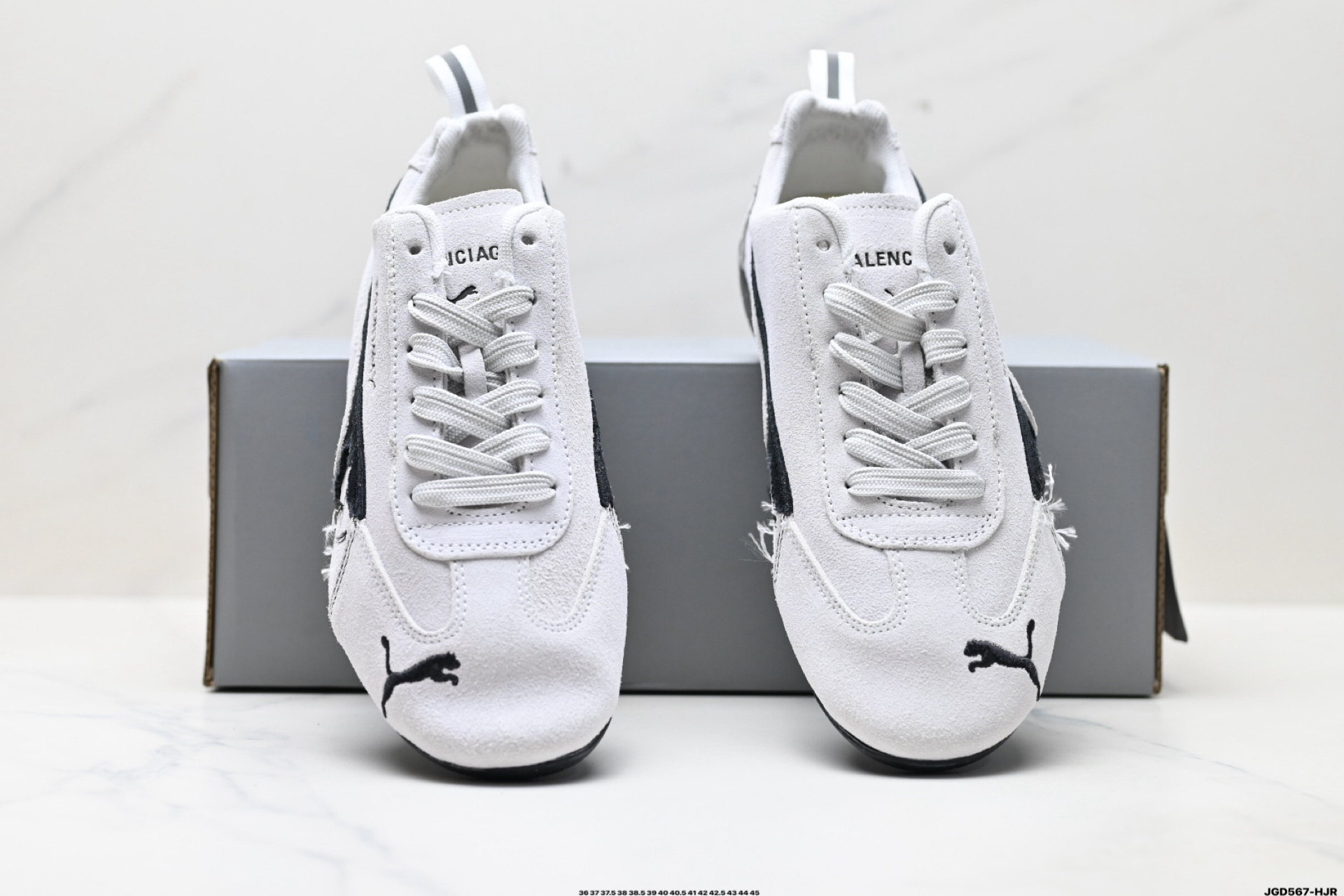 190 PUMA 彪马 x Balenciaga巴黎世家 Speedcat 系列 薄底鞋 牛皮绒面革 圆头做旧磨损 低帮 生活休闲鞋 406519-01