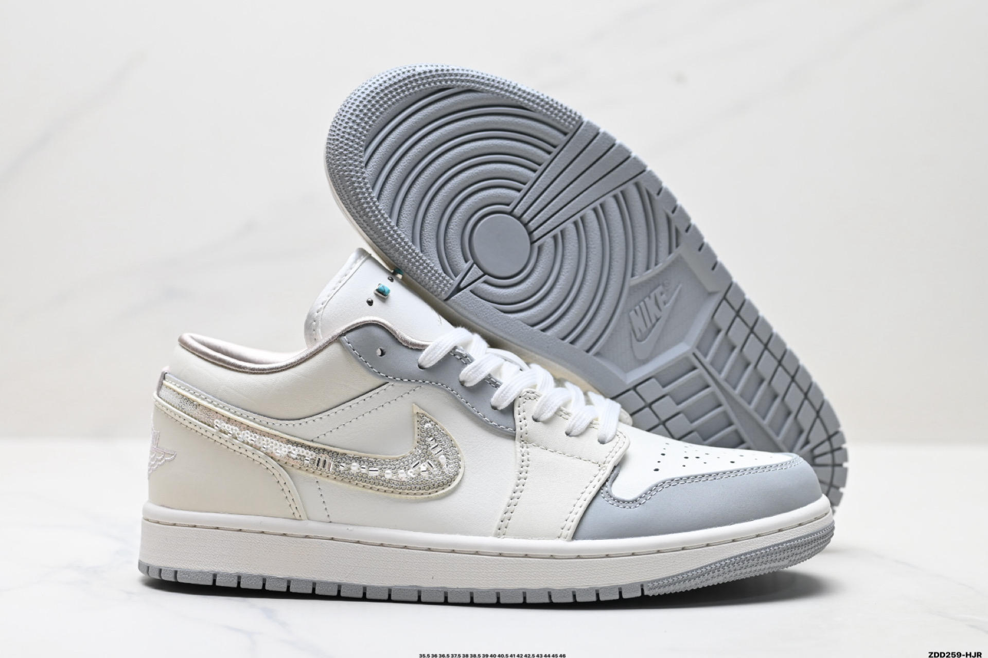 240 Nike Air Jordan 1 Low AJ1乔1低帮休闲板鞋 IH7323-100-Chinese  UA Cheap High Quatity Brand  Clothes Bags handbags Sneakers wholesale wholesaler seller from China Factory suppliers Fashion Clothing  Shoes best Quality Beautiful Price  240 Nike Air Jordan 1 Low AJ1乔1低帮休闲板鞋 IH7323-100