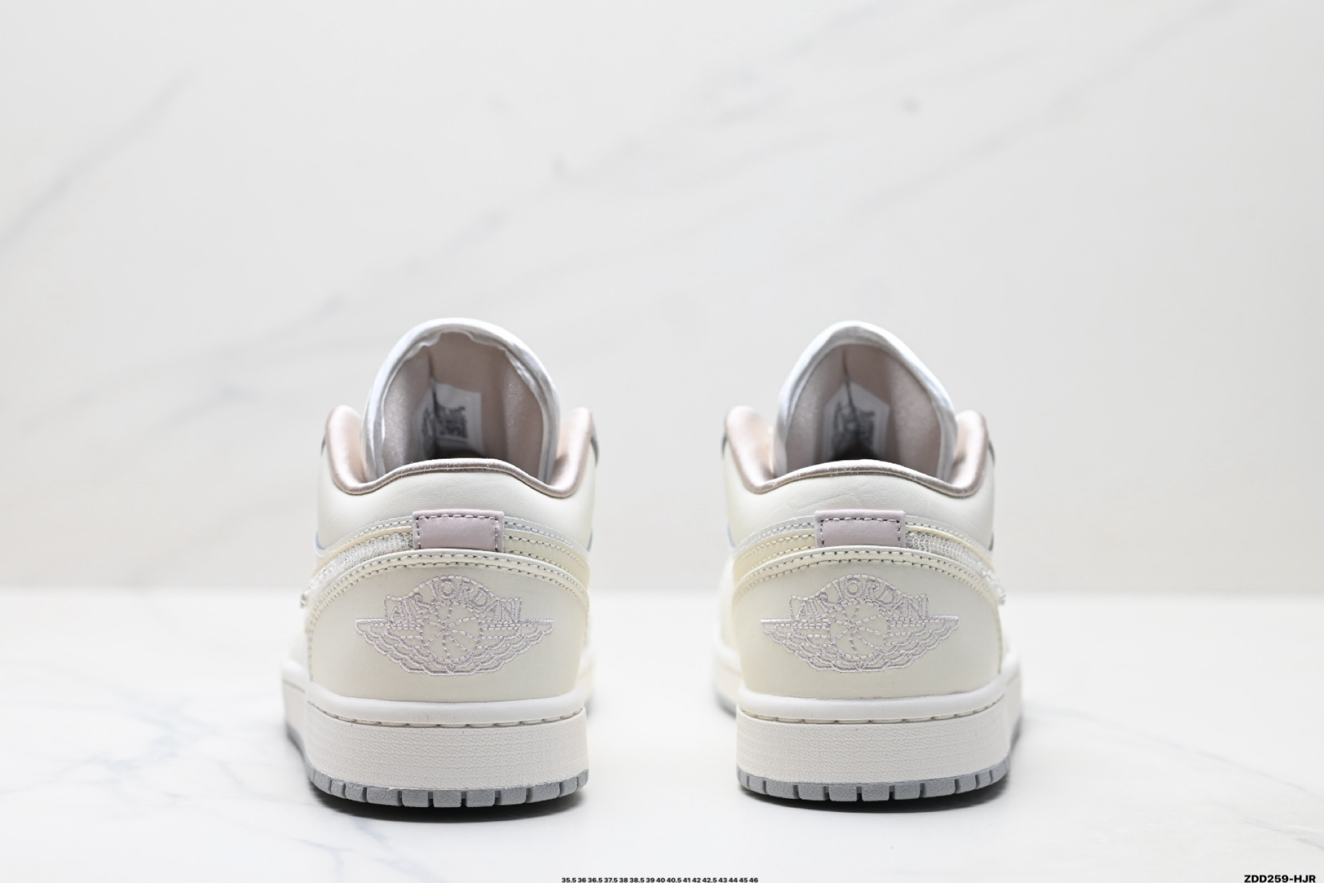 240 Nike Air Jordan 1 Low AJ1乔1低帮休闲板鞋 IH7323-100-Chinese  UA Cheap High Quatity Brand  Clothes Bags handbags Sneakers wholesale wholesaler seller from China Factory suppliers Fashion Clothing  Shoes best Quality Beautiful Price  240 Nike Air Jordan 1 Low AJ1乔1低帮休闲板鞋 IH7323-100