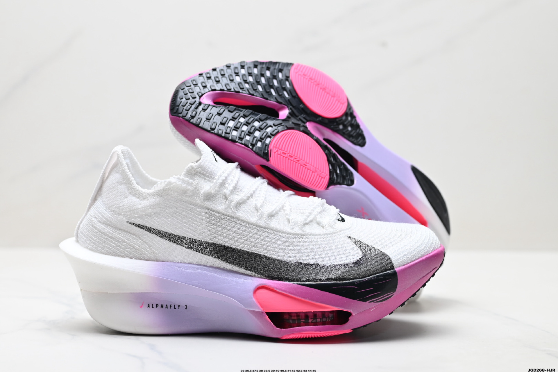 💰190
公司级✅新品发布 Nike Air Zoom Alphafly NEXT%3 PROTO整体采用前作的设计语言，并且对后者的细节进行升级，马拉松和长距离路跑的性能极限设计而生。
货号:FD8311-100
尺码:36 36.5 37.5 38 38.5 39 40 40.5 41 42 42.5 43 44 45
ID:JGD268-HJR