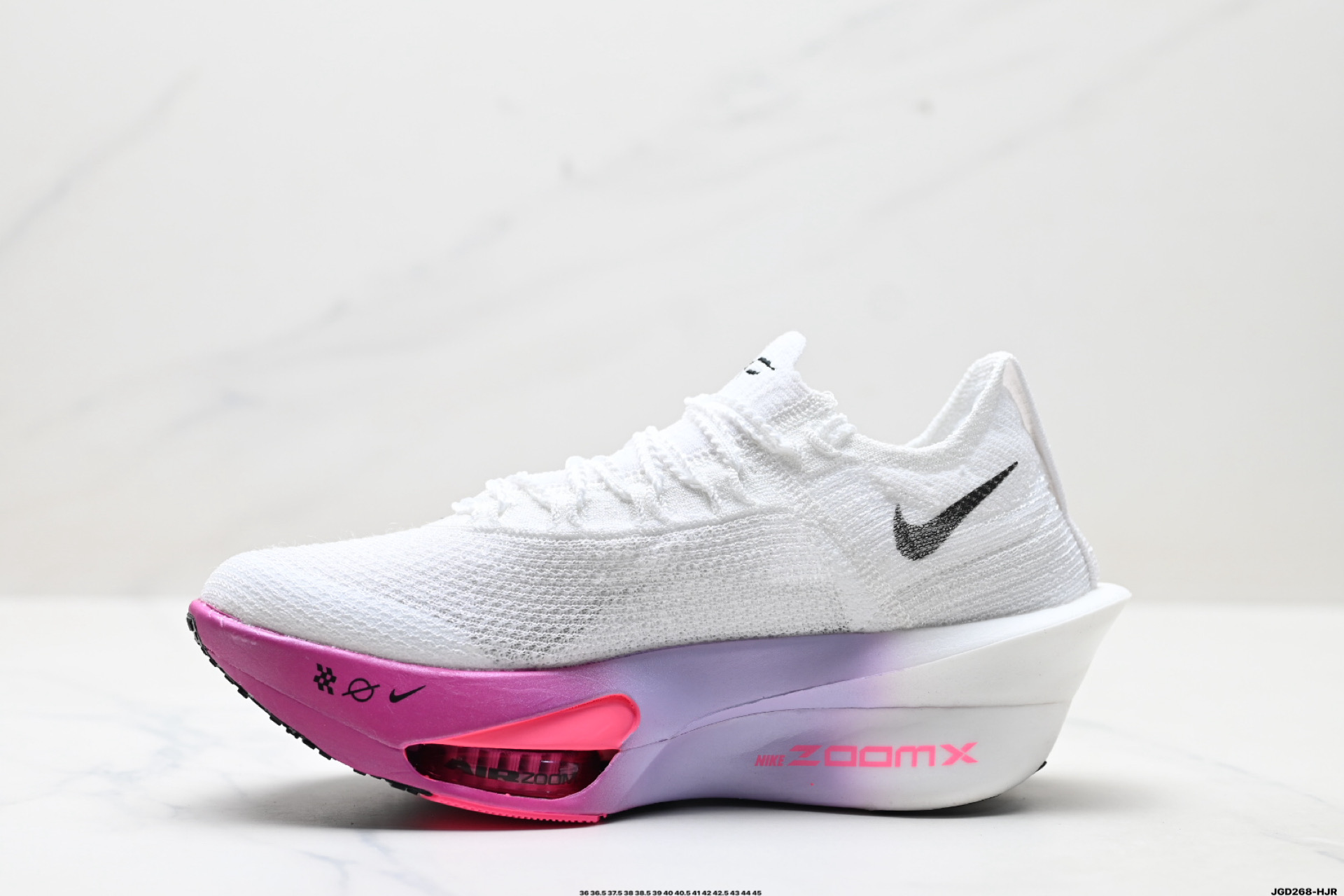 💰190
公司级✅新品发布 Nike Air Zoom Alphafly NEXT%3 PROTO整体采用前作的设计语言，并且对后者的细节进行升级，马拉松和长距离路跑的性能极限设计而生。
货号:FD8311-100
尺码:36 36.5 37.5 38 38.5 39 40 40.5 41 42 42.5 43 44 45
ID:JGD268-HJR
