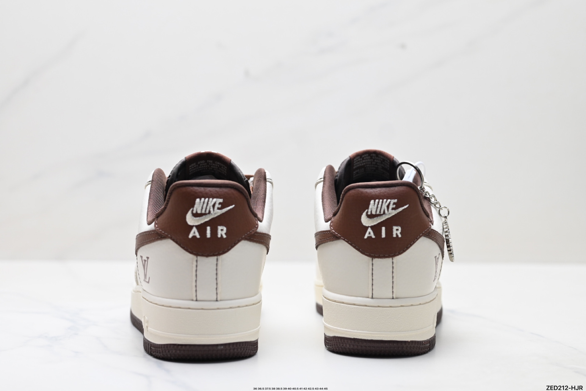 270 NIKE AIR FORCE 1‘07 KK1988-087