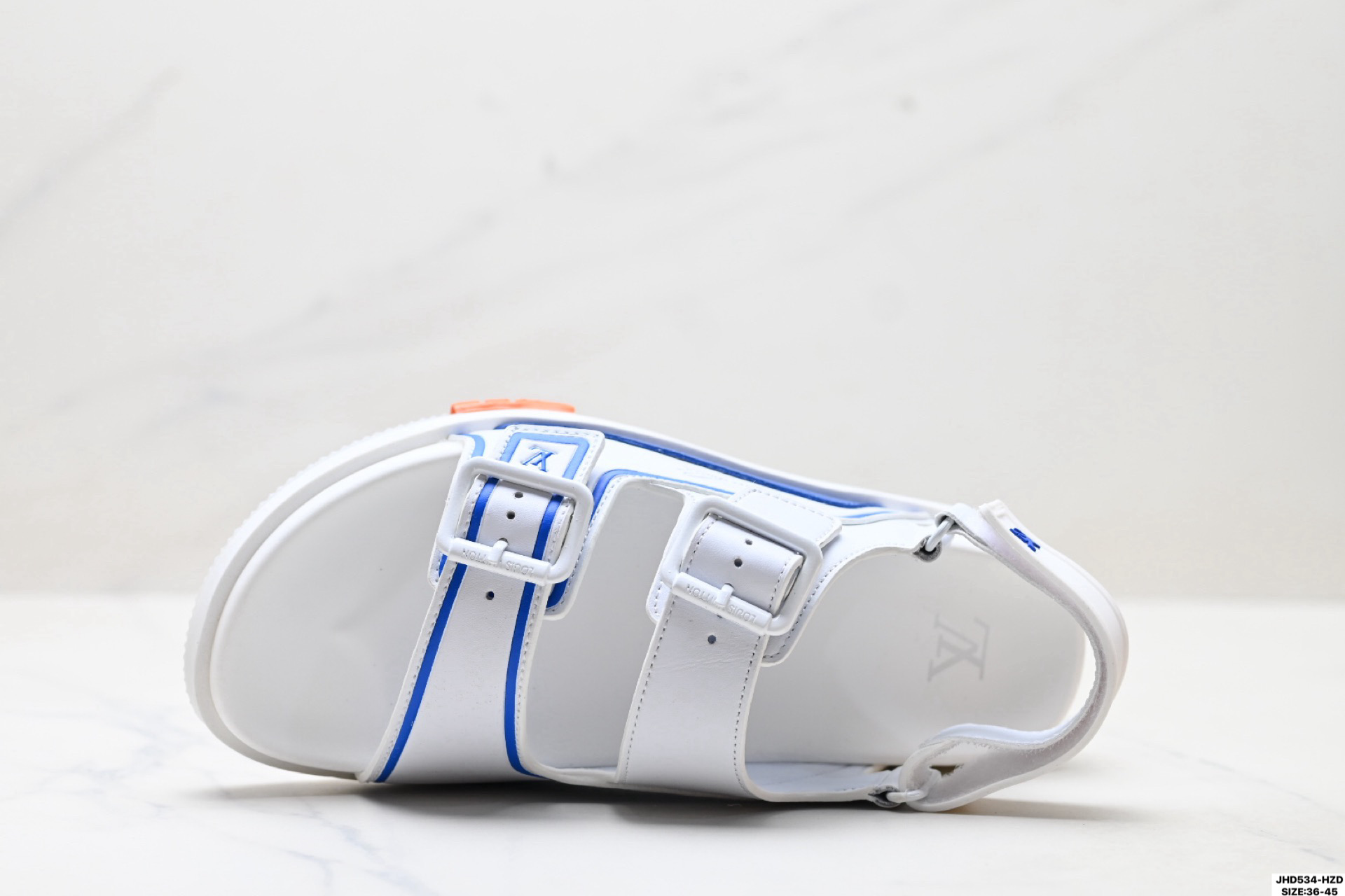 200 纯原Louis Vuitton Trainer 路易威登 舒适百搭 夏季厚底凉鞋 1A8ZLE-Chinese UA Cheap High Quatity Brand Clothes Bags handbags Sneakers wholesale wholesaler seller from China Factory suppliers Fashion Clothing Shoes best Quality Beautiful Price 200 纯原Louis Vuitton Trainer 路易威登 舒适百搭 夏季厚底凉鞋 1A8ZLE