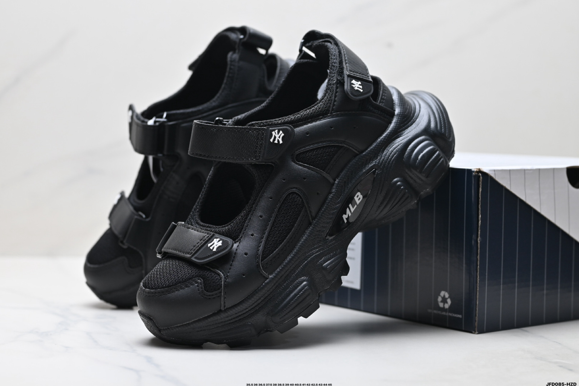 180 MLB Winner Chunky Mask 百搭舒适休闲潮流运动厚底增高防滑耐磨 低帮凉鞋 3ASDW0153-Chinese UA Cheap High Quatity Brand Clothes Bags handbags Sneakers wholesale wholesaler seller from China Factory suppliers Fashion Clothing Shoes best Quality Beautiful Price 180 MLB Winner Chunky Mask 百搭舒适休闲潮流运动厚底增高防滑耐磨 低帮凉鞋 3ASDW0153