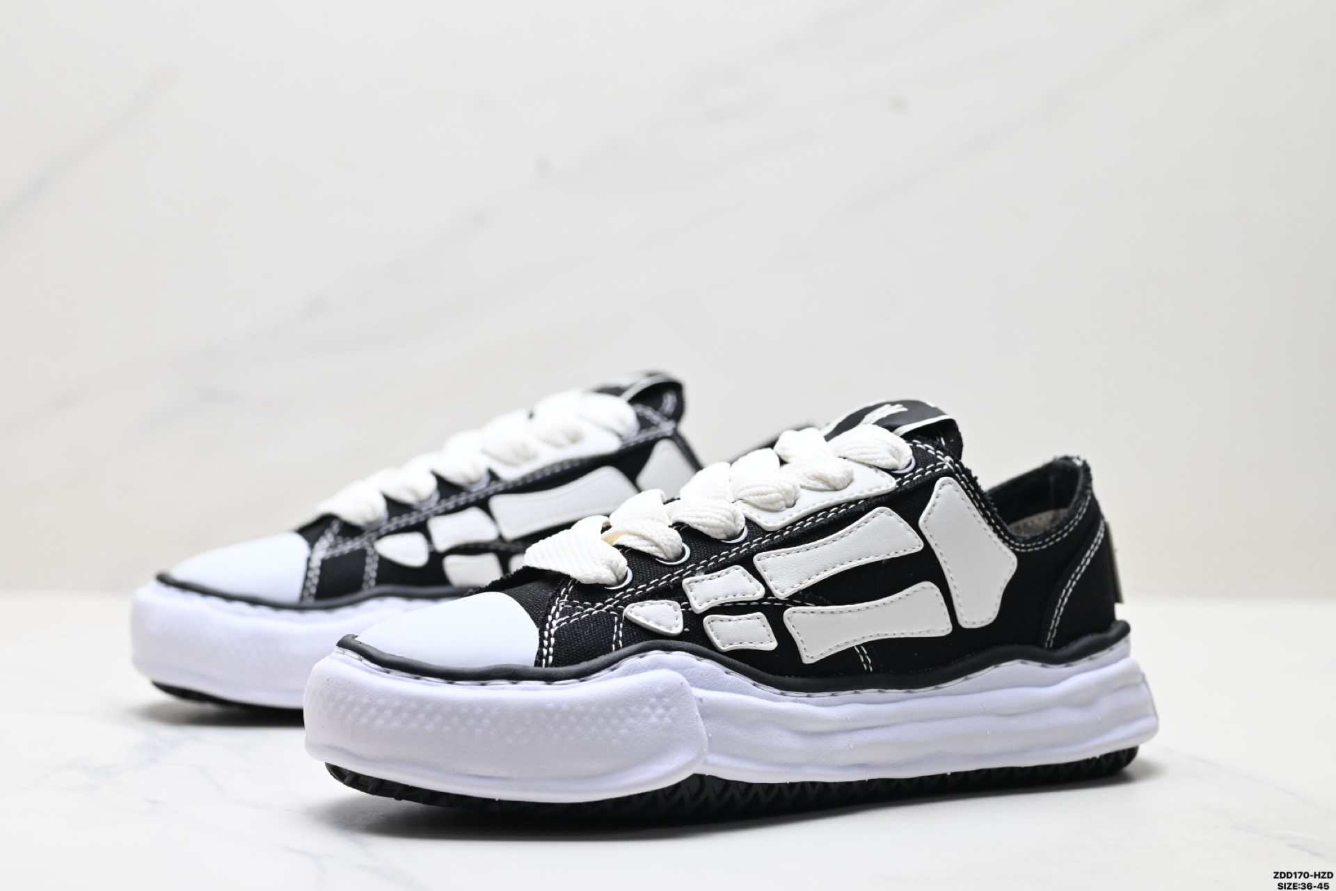 240 MIHARA YASUHIRO三原康裕 Hank 运动 低帮 MMY时尚帆布板鞋-Chinese UA Cheap High Quatity Brand Clothes Bags handbags Sneakers wholesale wholesaler seller from China Factory suppliers Fashion Clothing Shoes best Quality Beautiful Price 240 MIHARA YASUHIRO三原康裕 Hank 运动 低帮 MMY时尚帆布板鞋