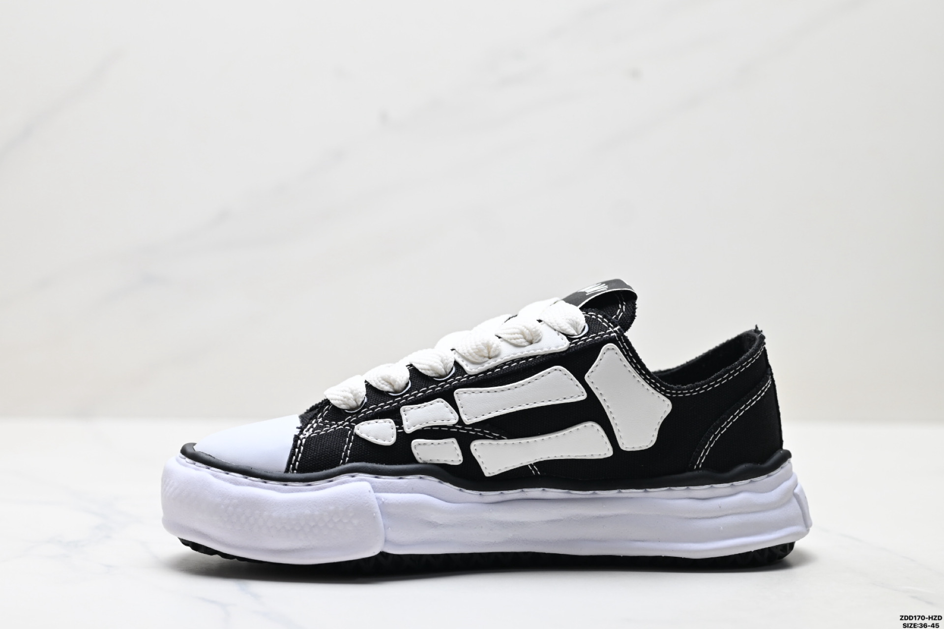 240 MIHARA YASUHIRO三原康裕 Hank 运动 低帮 MMY时尚帆布板鞋-Chinese UA Cheap High Quatity Brand Clothes Bags handbags Sneakers wholesale wholesaler seller from China Factory suppliers Fashion Clothing Shoes best Quality Beautiful Price 240 MIHARA YASUHIRO三原康裕 Hank 运动 低帮 MMY时尚帆布板鞋