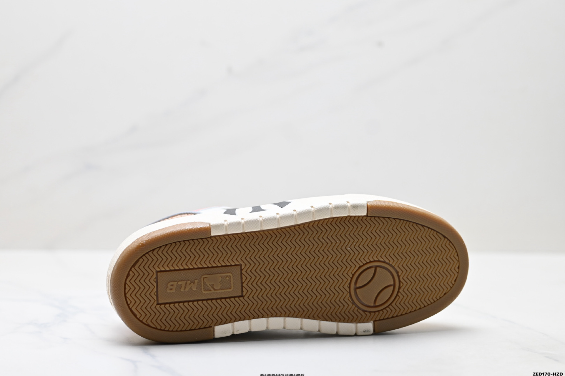 270 MLB Chunky Liner PU ‘DIY定制’ 简约时尚 百搭 包裹性保暖防滑防水减震 低帮 板鞋 3ASXCA12N-Chinese UA Cheap High Quatity Brand Clothes Bags handbags Sneakers wholesale wholesaler seller from China Factory suppliers Fashion Clothing Shoes best Quality Beautiful Price 270 MLB Chunky Liner PU ‘DIY定制’ 简约时尚 百搭 包裹性保暖防滑防水减震 低帮 板鞋 3ASXCA12N