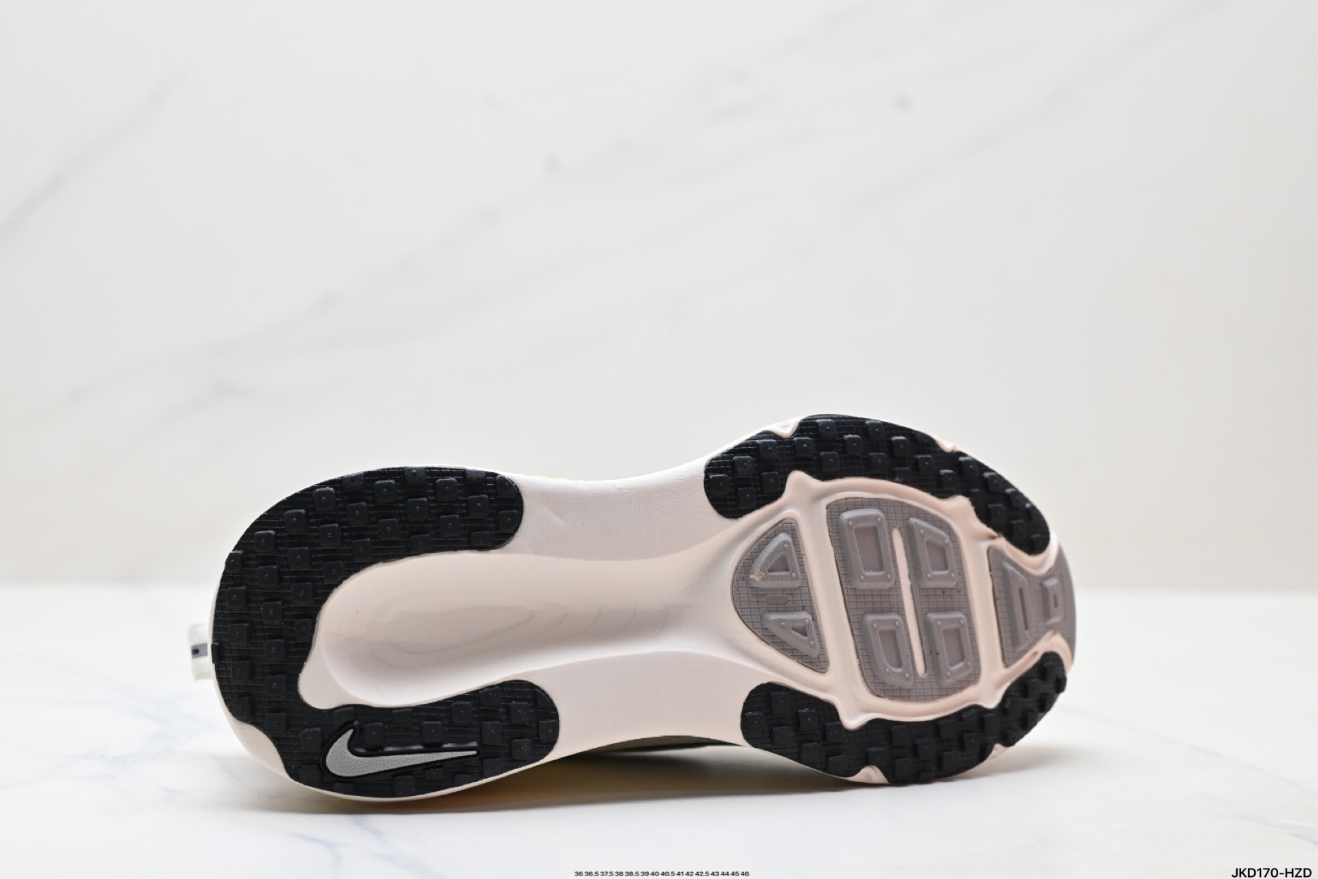 Nike Vomero 18: Zapatillas de Running con Amortiguación ReactX y Air Zoom 10 i1752942814173 5172 0 8