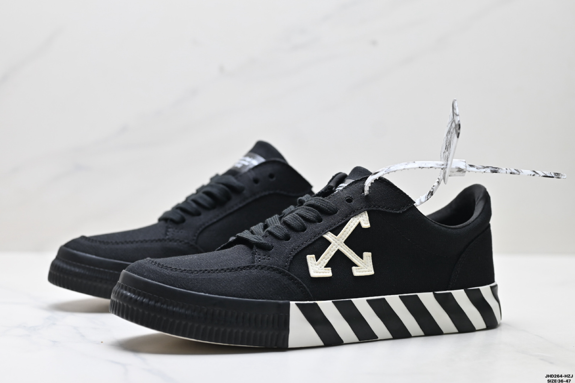 200 OFF-WHITE Vulcanized Striped Low Top 潮流 低帮时尚板鞋-Chinese UA Cheap High Quatity Brand Clothes Bags handbags Sneakers wholesale wholesaler seller from China Factory suppliers Fashion Clothing Shoes best Quality Beautiful Price 200 OFF-WHITE Vulcanized Striped Low Top 潮流 低帮时尚板鞋