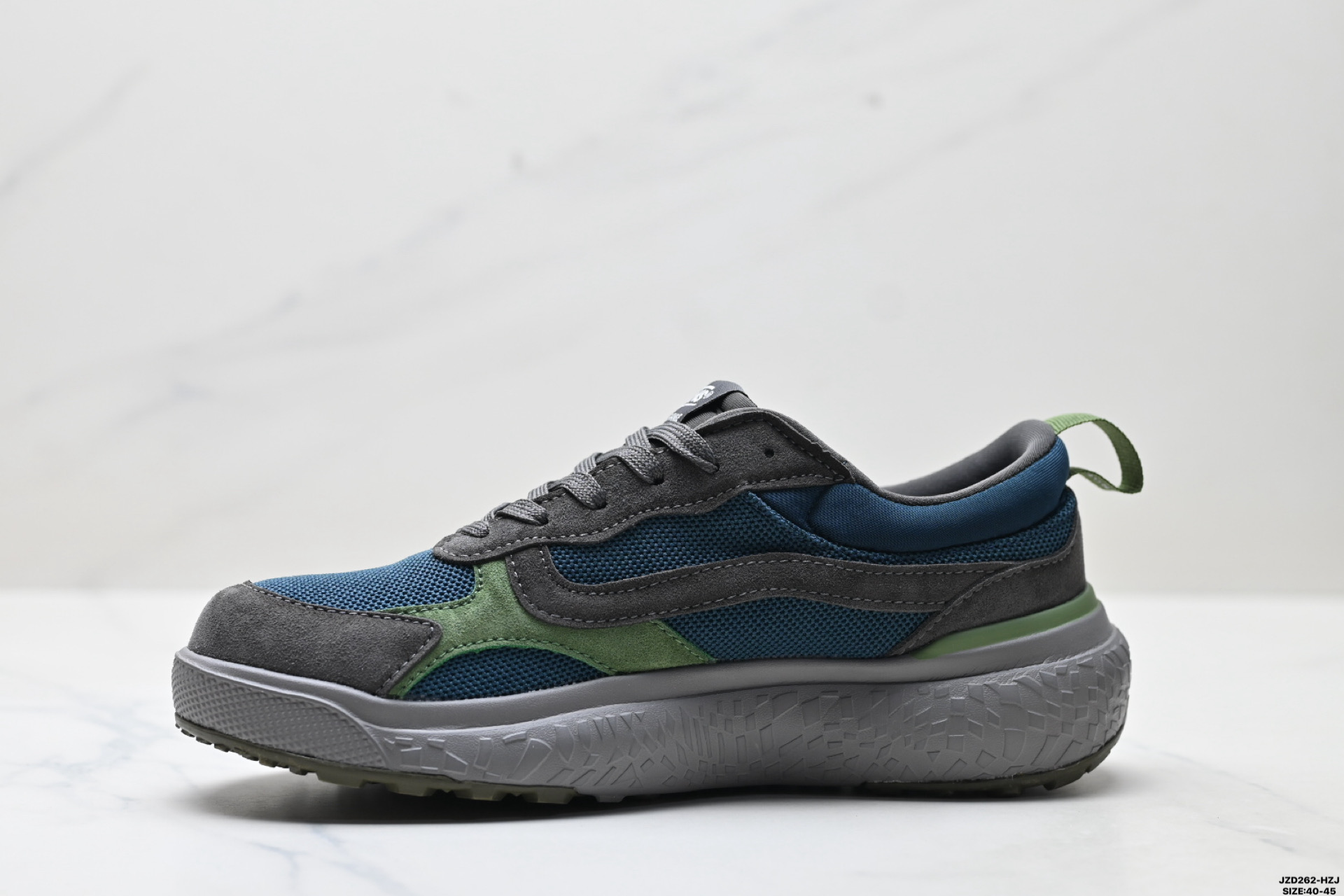 Vans范斯 MTE ULTRARANGE NEO VR3 舒适 低帮 生活休闲鞋 VNO0OCWEBHT
