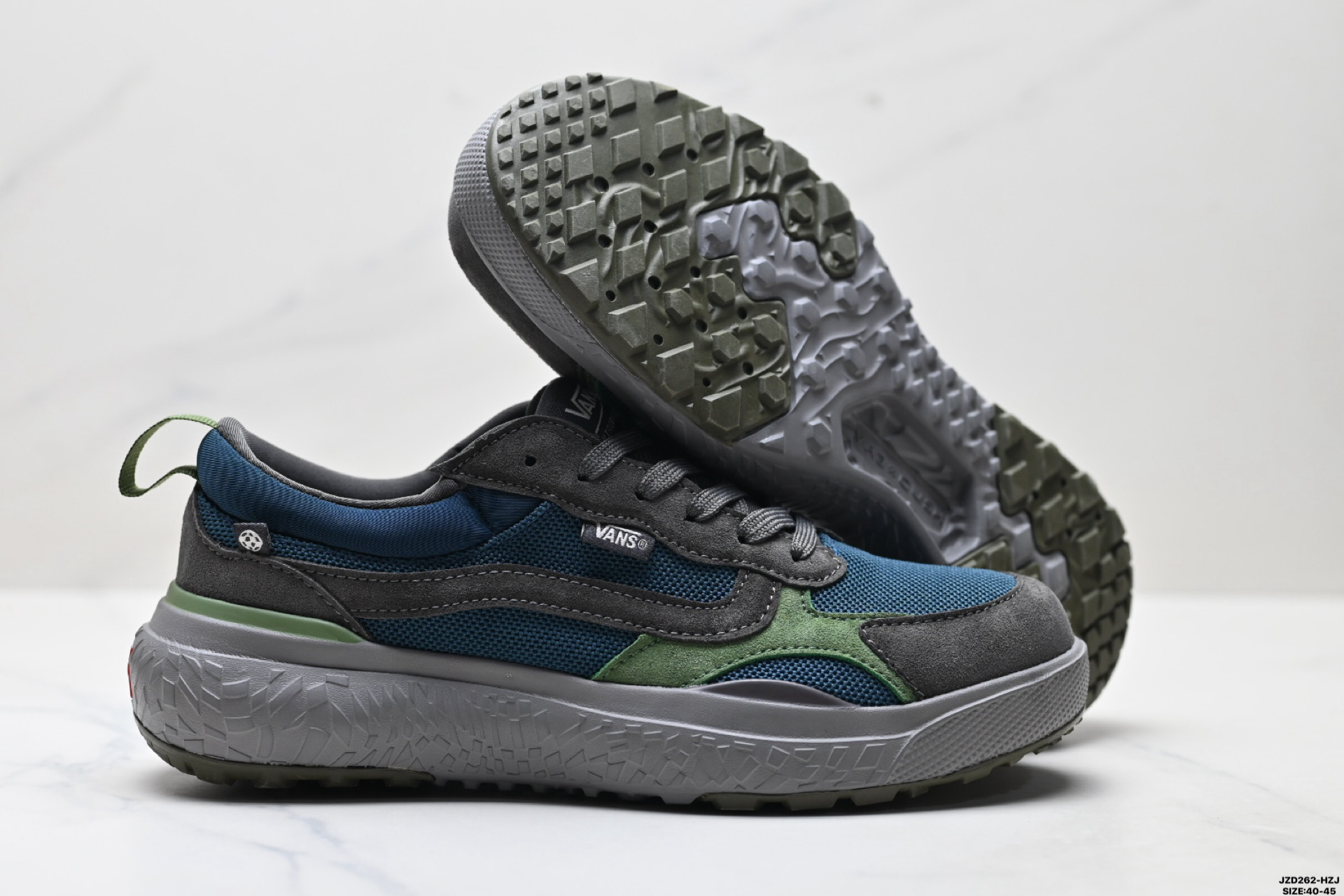 Vans范斯 MTE ULTRARANGE NEO VR3 舒适 低帮 生活休闲鞋 VNO0OCWEBHT