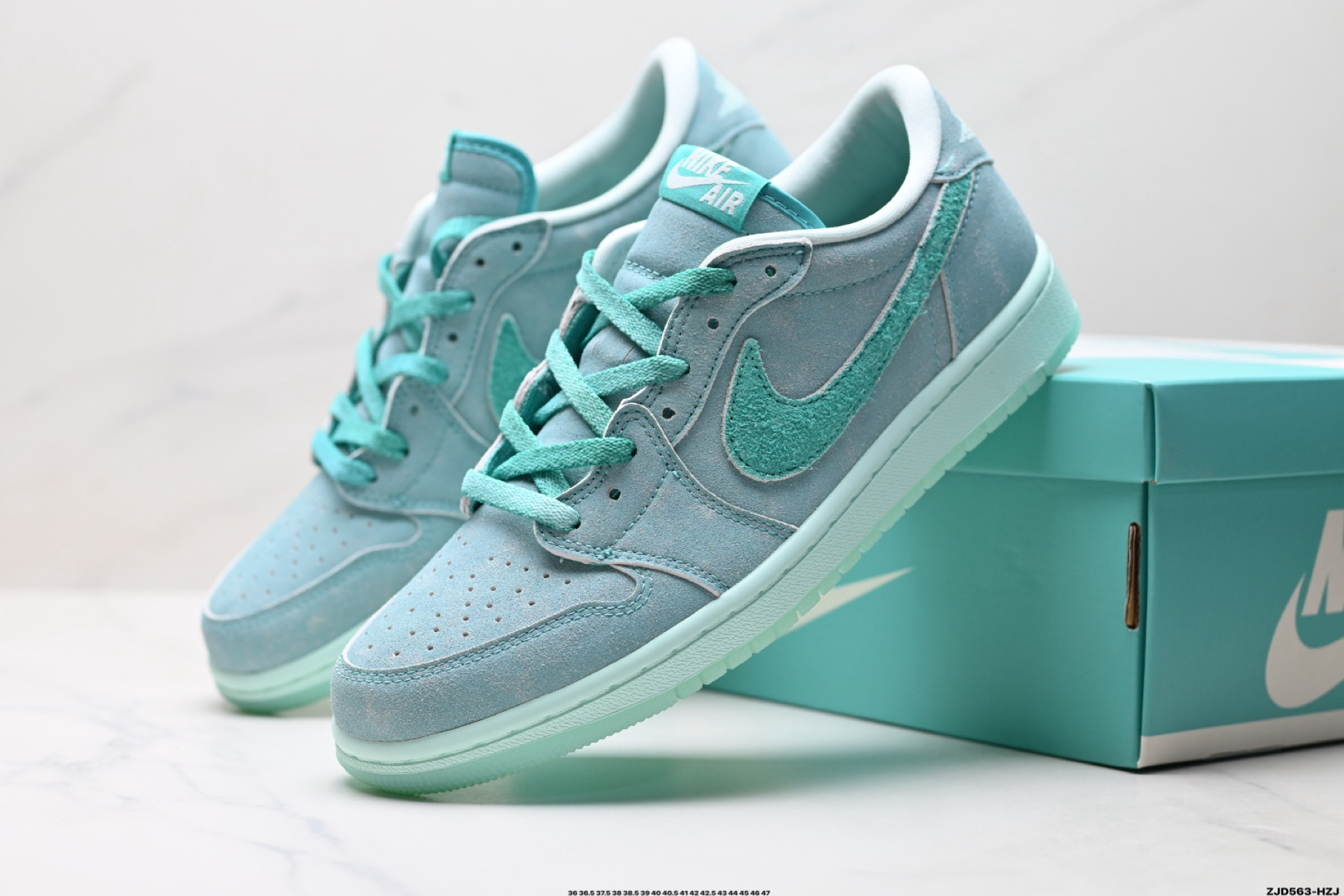 250 Nike Air Jordan 1 Low AJ1乔1低帮休闲板鞋 HQ8111-300-Chinese UA Cheap High Quatity Brand Clothes Bags handbags Sneakers wholesale wholesaler seller from China Factory suppliers Fashion Clothing Shoes best Quality Beautiful Price 250 Nike Air Jordan 1 Low AJ1乔1低帮休闲板鞋 HQ8111-300