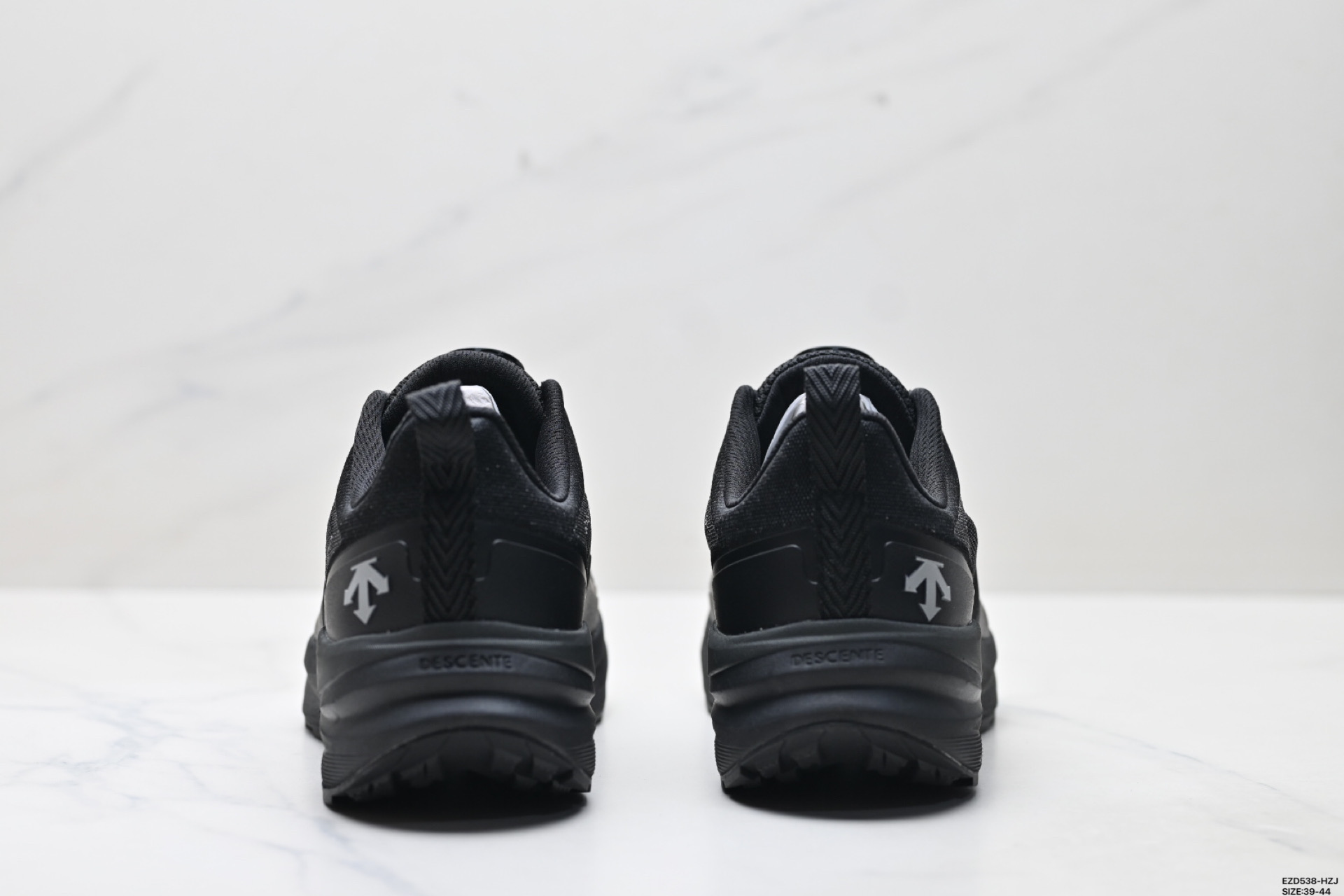 380 迪桑特DESCENTE LAVITATE WIRE 3.0 舒适百搭防滑耐磨 低帮 休闲跑步鞋 D5331RRN08-Chinese UA Cheap High Quatity Brand Clothes Bags handbags Sneakers wholesale wholesaler seller from China Factory suppliers Fashion Clothing Shoes best Quality Beautiful Price 380 迪桑特DESCENTE LAVITATE WIRE 3.0 舒适百搭防滑耐磨 低帮 休闲跑步鞋 D5331RRN08