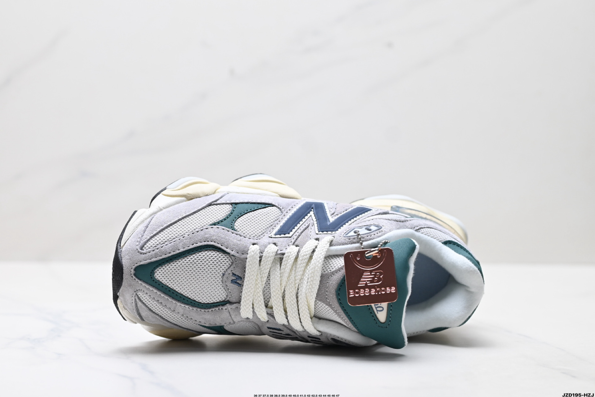 💰180
真标✅New Balance 9060系列 新百伦 复古休闲运动慢跑鞋 
货号:U9060FL
Size:36 37 37.5 38 38.5 39.5 40 40.5 41.5 42 42.5 43 44 45
ID:JZD195-HZJ