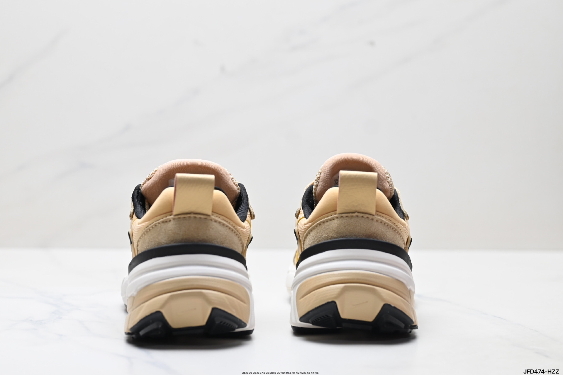 💰190
公司级✅耐克NIKE V2K RUN跑步鞋复古风潮 网面透气运动鞋 灰银紧致的鞋面材质提供良好的包裹性鞋侧 Swoosh以及鞋头部分搭配增添不少亮点的镀铬细节鞋垫上印有Bill Bowerman头像 将细节拉满中底饰有独特的做旧效果 最后搭载黑色外底凸显整双鞋的复古气质
货号:FN6703-200
尺码:35.5 36 36.5 37.5 38 38.5 39 40 40.5 41 42 42.5 43 44 45
ID:JFD474-HZZ