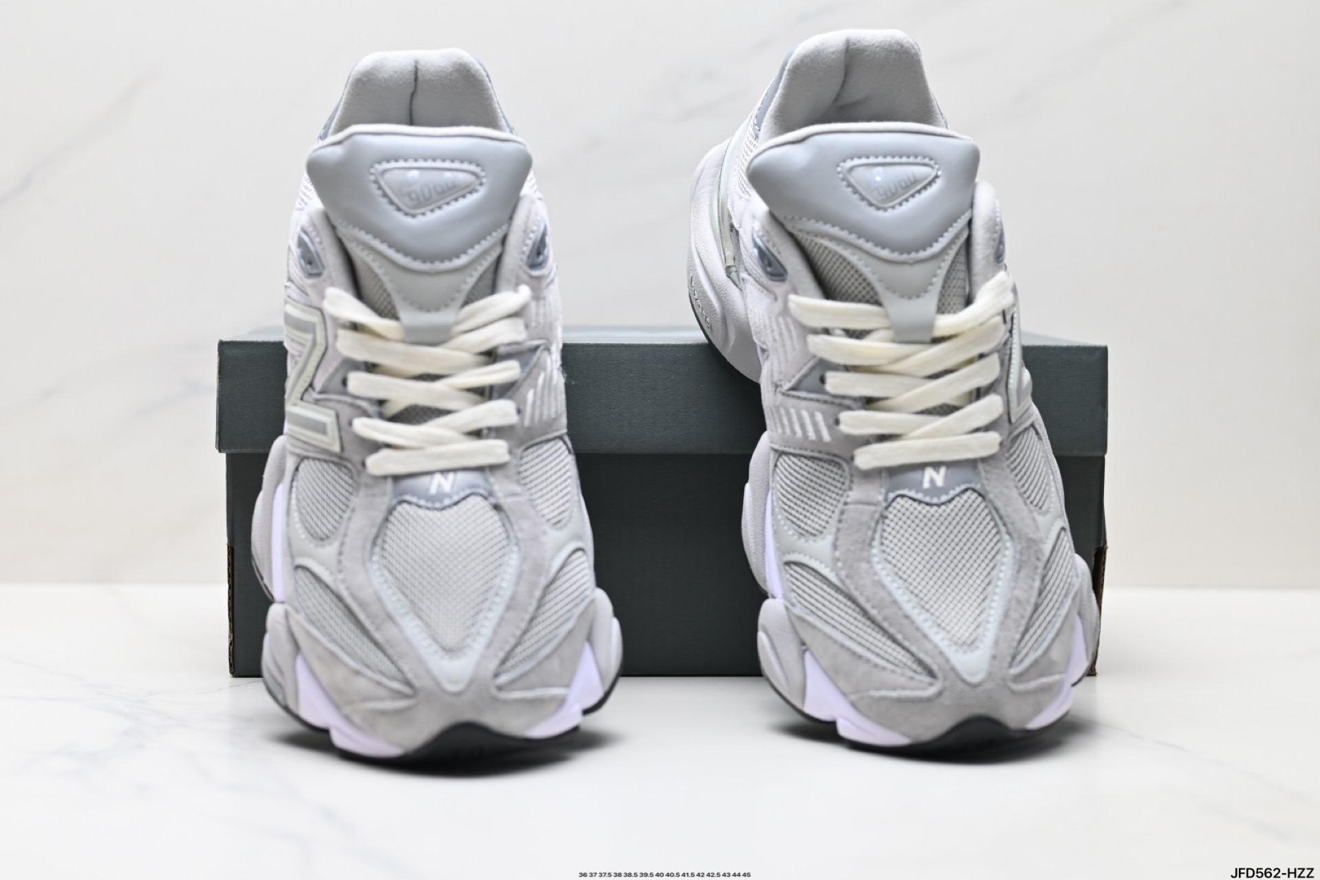 💰190
公司级✅New Balance 9060系列 新百伦 复古休闲运动慢跑鞋 
鞋面大身由空间双格及磨砂鞋面拼接而生 
采用大面积网眼以及麂皮材质覆盖鞋身 还原经典气质 搭载ABZORB避震科技 由泡沫聚酯制成 上脚可以有效减少由鞋底反弹对身体及双腿的冲击力
货号:U9060JMR
Size:36 37 37.5 38 38.5 39.5 40 40.5 41.5 42 42.5 43 44 45
ID:JFD562-HZZ