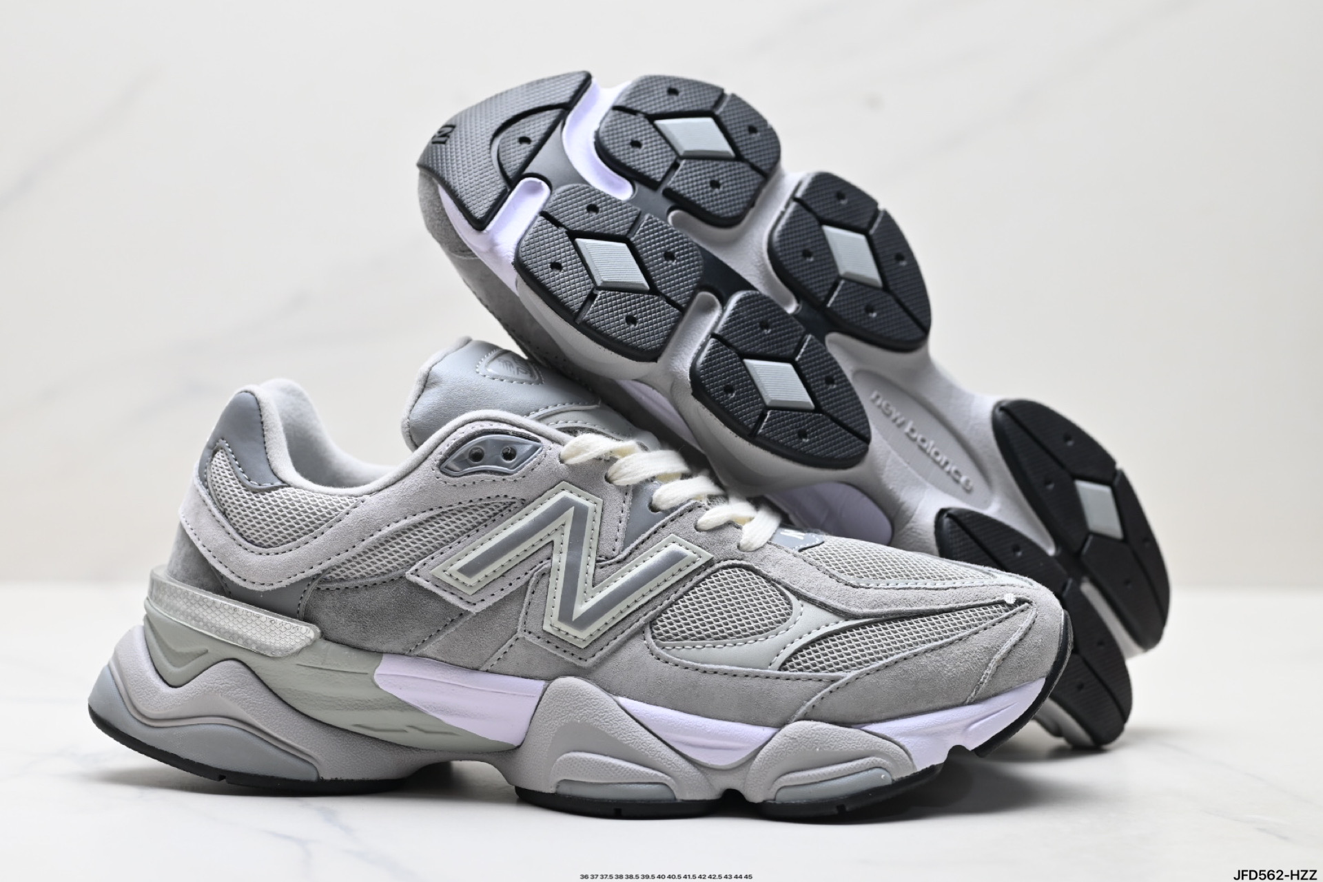 🈴💰190
公司级✅New Balance 9060系列 新百伦 复古休闲运动慢跑鞋 
鞋面大身由空间双格及磨砂鞋面拼接而生 
采用大面积网眼以及麂皮材质覆盖鞋身 还原经典气质 搭载ABZORB避震科技 由泡沫聚酯制成 上脚可以有效减少由鞋底反弹对身体及双腿的冲击力
货号:U9060JMR
Size:36 37 37.5 38 38.5 39.5 40 40.5 41.5 42 42.5 43 44 45
ID:JFD562-HZZ