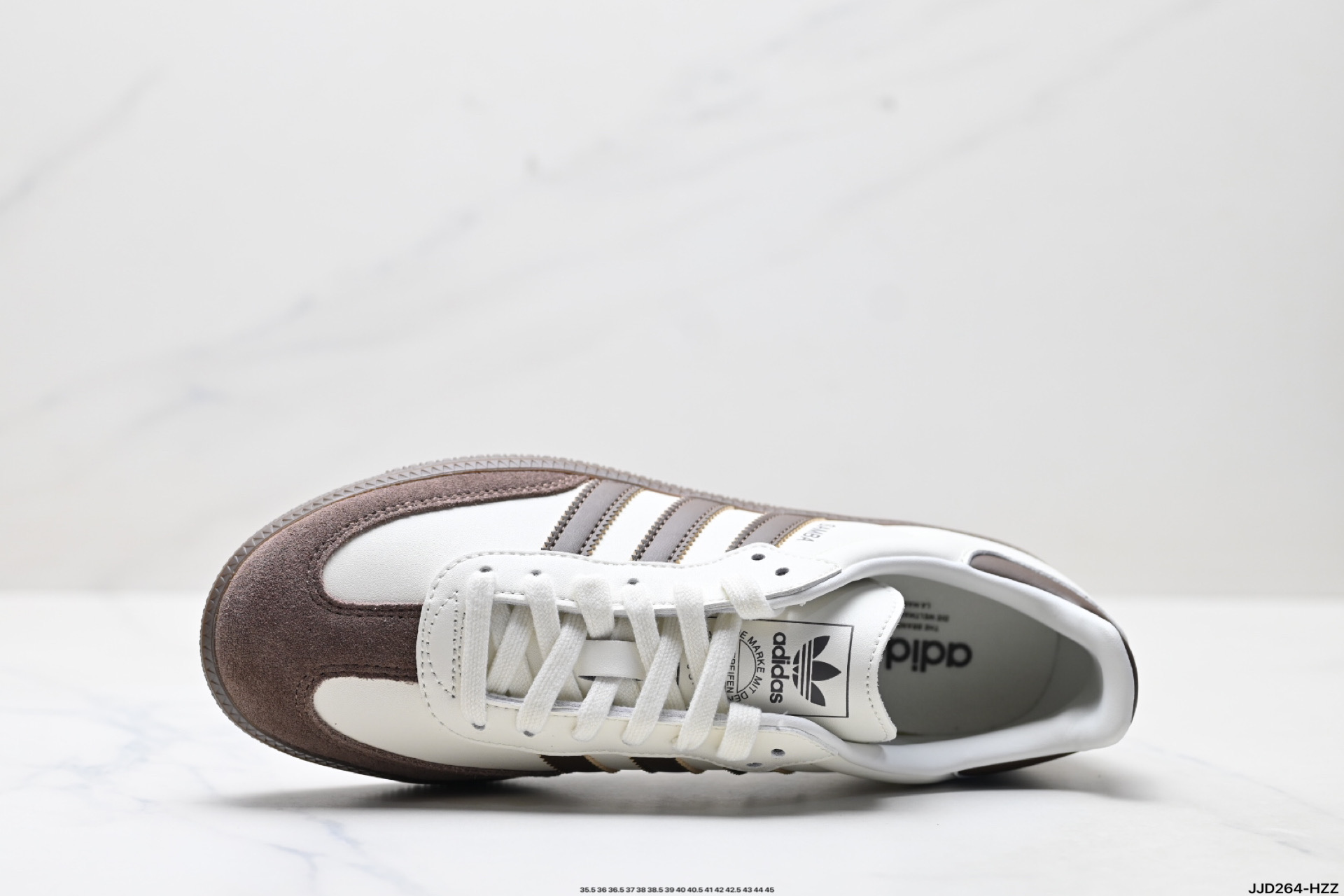 💰150
公司级✅Adidas Originals Samba 桑巴舞系列阿迪达斯 三叶草 绅士德训足球风百搭低帮休闲运动板鞋
货号:JI1991
尺码:35.5 36 36.5 37 38 38.5 39 40 40.5 41 42 42.5 43 44 45
ID:JJD264-HZZ