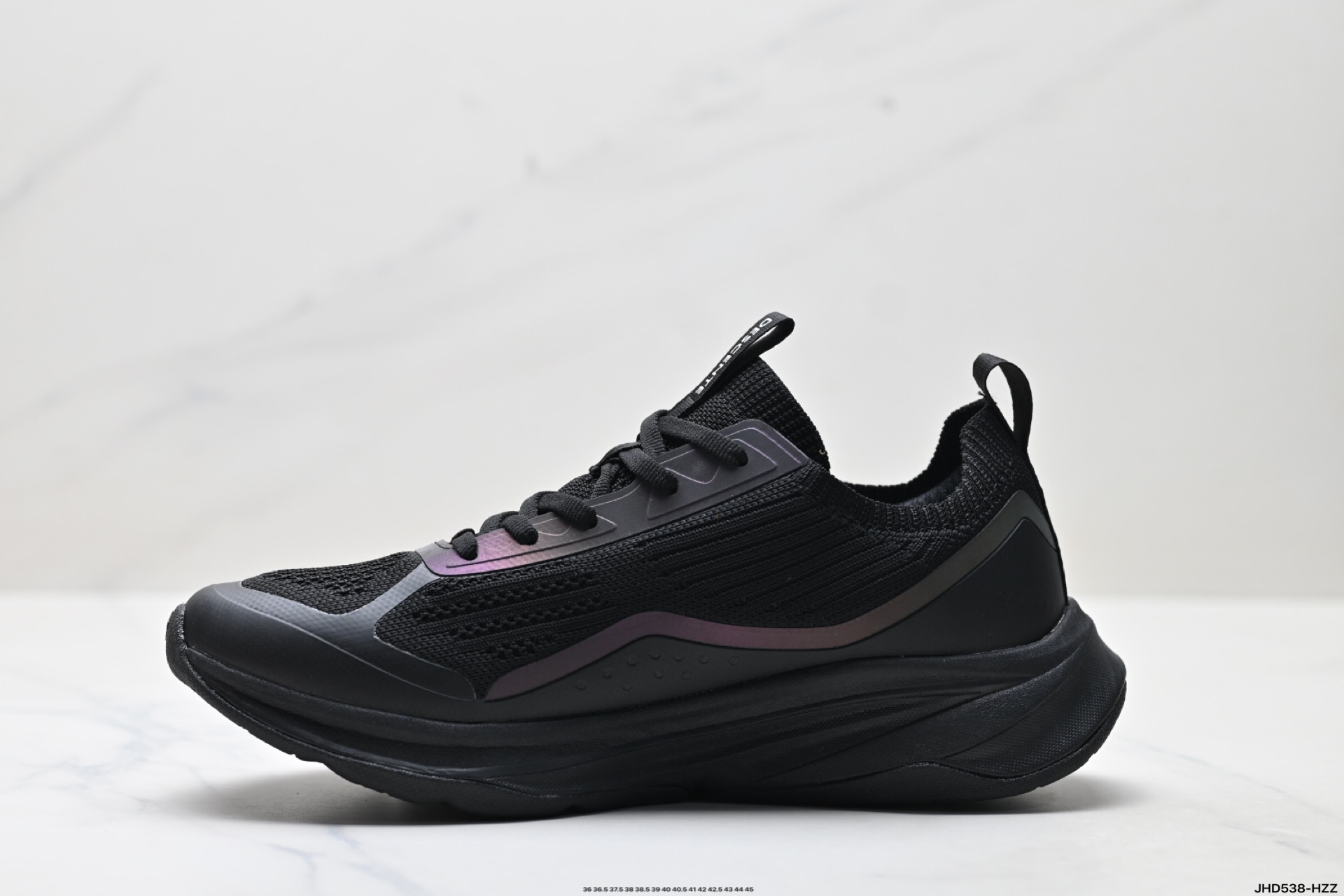 迪桑特DESCENTE ENERZITE LAVITATE 2.0 KNIT 时尚防滑 低帮跑步鞋  D4431RRN05