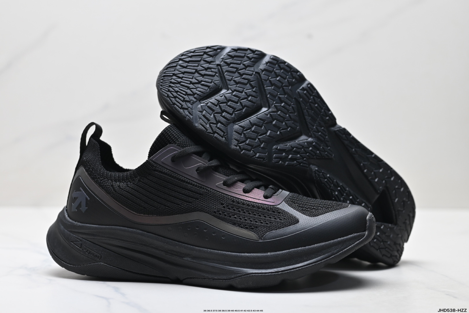 迪桑特DESCENTE ENERZITE LAVITATE 2.0 KNIT 时尚防滑 低帮跑步鞋  D4431RRN05