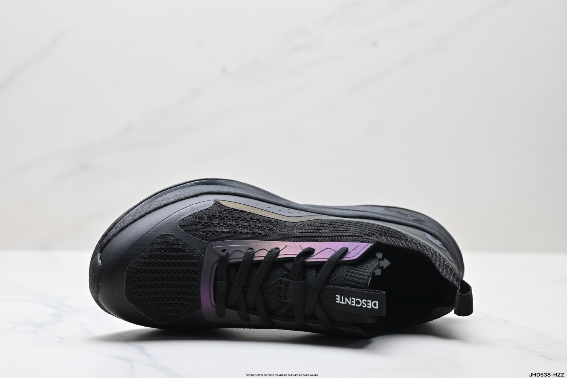 迪桑特DESCENTE ENERZITE LAVITATE 2.0 KNIT 时尚防滑 低帮跑步鞋  D4431RRN05