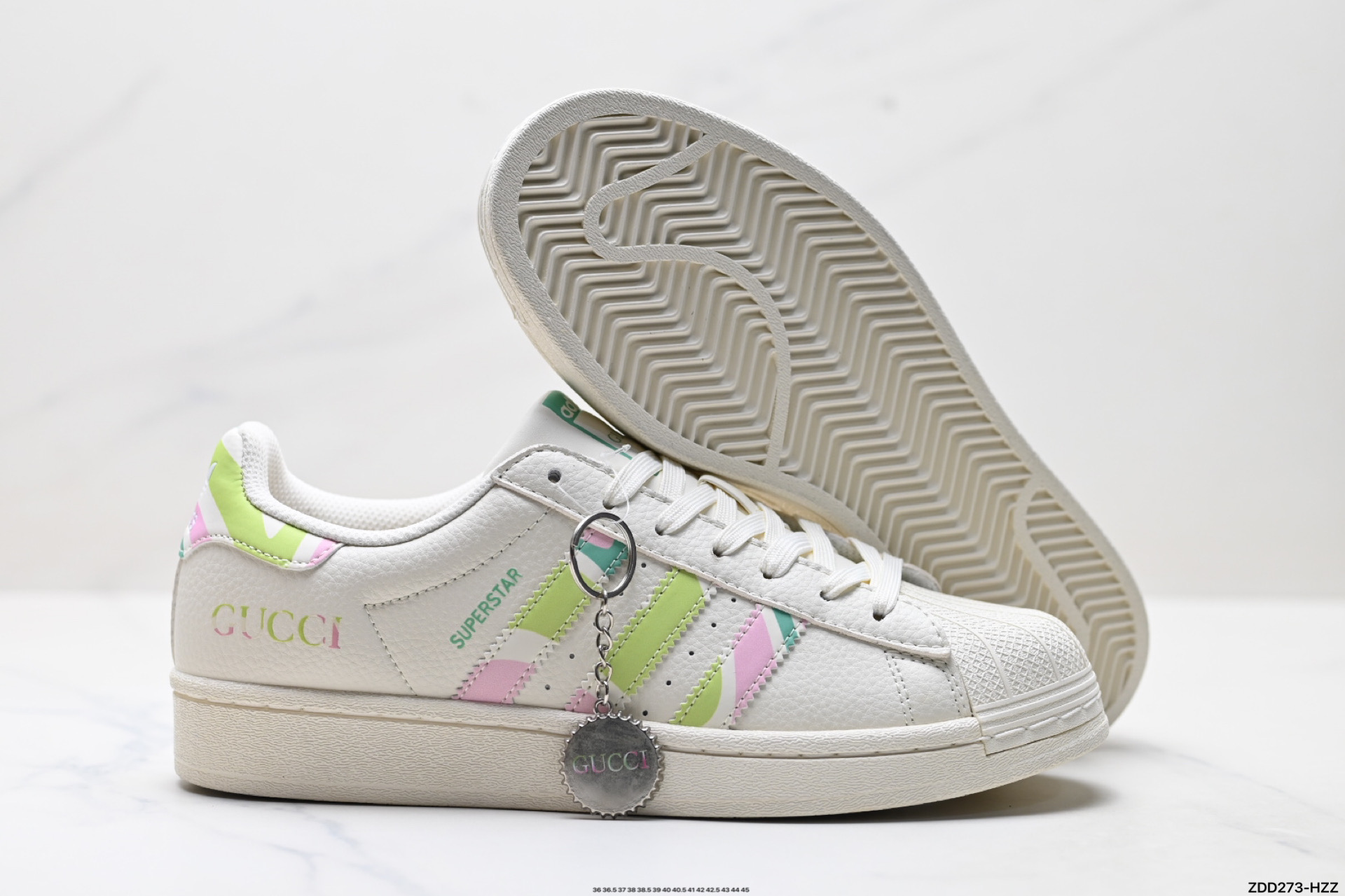 240 AdidOriginals Superstar 阿迪达斯 三叶草 贝壳头’DIY’系列低帮经典百搭休闲运动板鞋 DS0024-Chinese UA Cheap High Quatity Brand Clothes Bags handbags Sneakers wholesale wholesaler seller from China Factory suppliers Fashion Clothing Shoes best Quality Beautiful Price 240 AdidOriginals Superstar 阿迪达斯 三叶草 贝壳头’DIY’系列低帮经典百搭休闲运动板鞋 DS0024