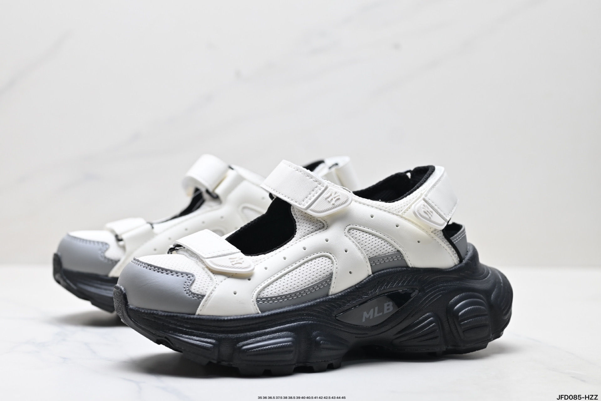 180 MLB Winner Chunky Mask 百搭舒适休闲潮流运动厚底增高防滑耐磨 低帮凉鞋 3ASDW0153-Chinese UA Cheap High Quatity Brand Clothes Bags handbags Sneakers wholesale wholesaler seller from China Factory suppliers Fashion Clothing Shoes best Quality Beautiful Price 180 MLB Winner Chunky Mask 百搭舒适休闲潮流运动厚底增高防滑耐磨 低帮凉鞋 3ASDW0153